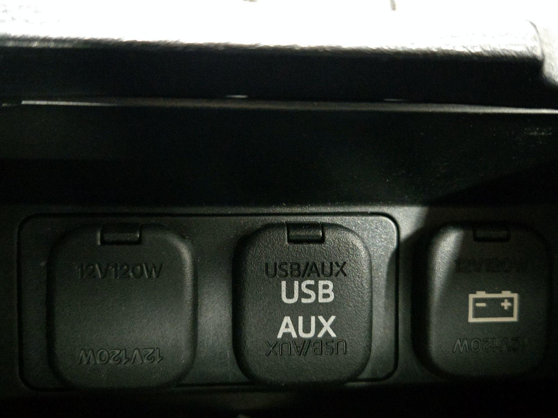 Thumbnail: 2014 Mazda Mazda3 - 17