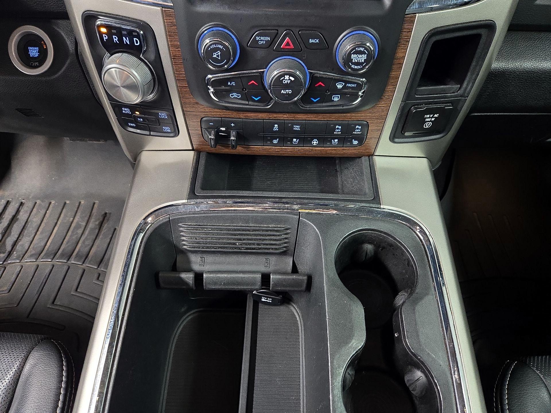 Thumbnail: 2019 RAM 1500 Classic - 17
