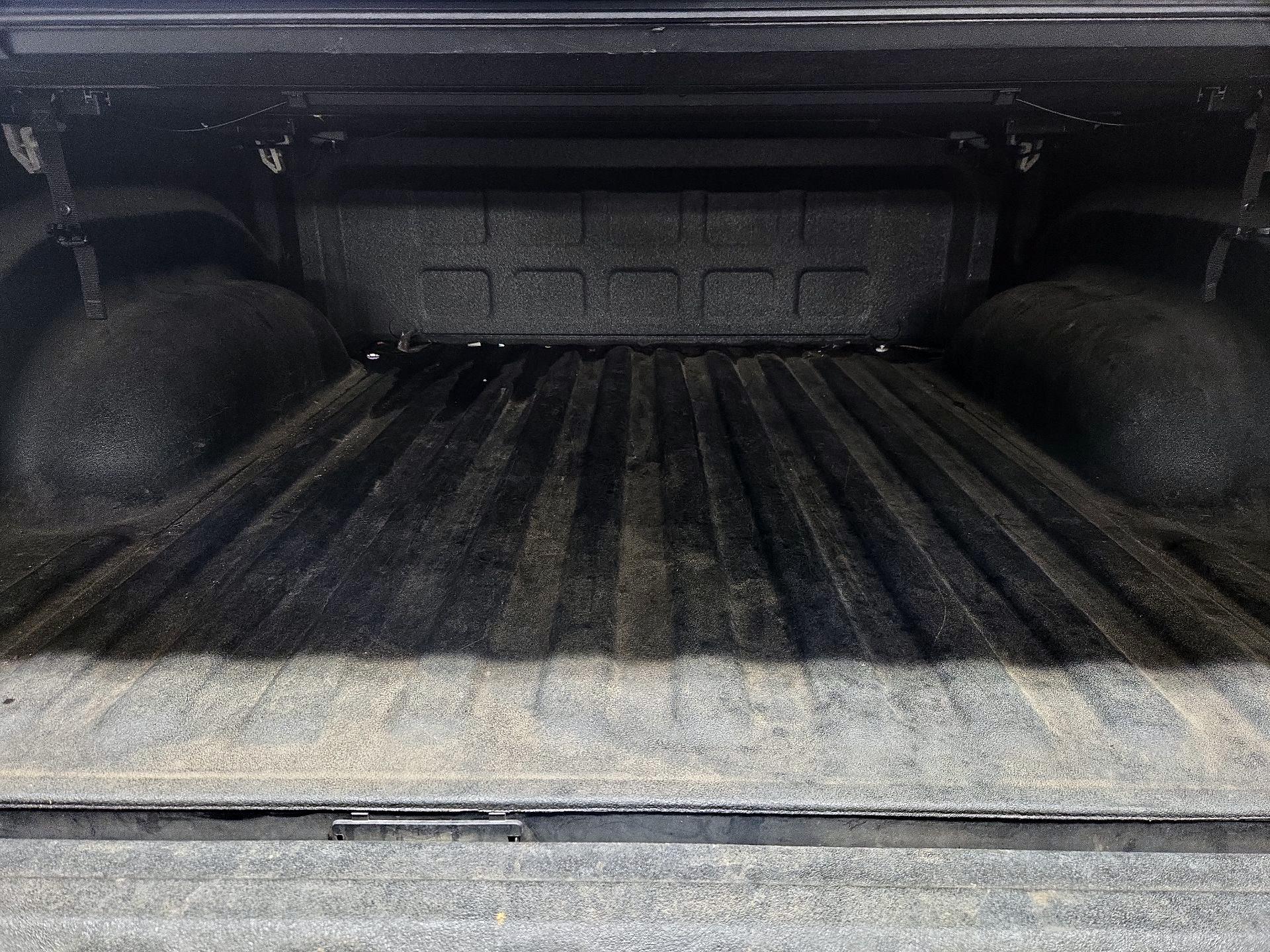 Thumbnail: 2019 RAM 1500 Classic - 19