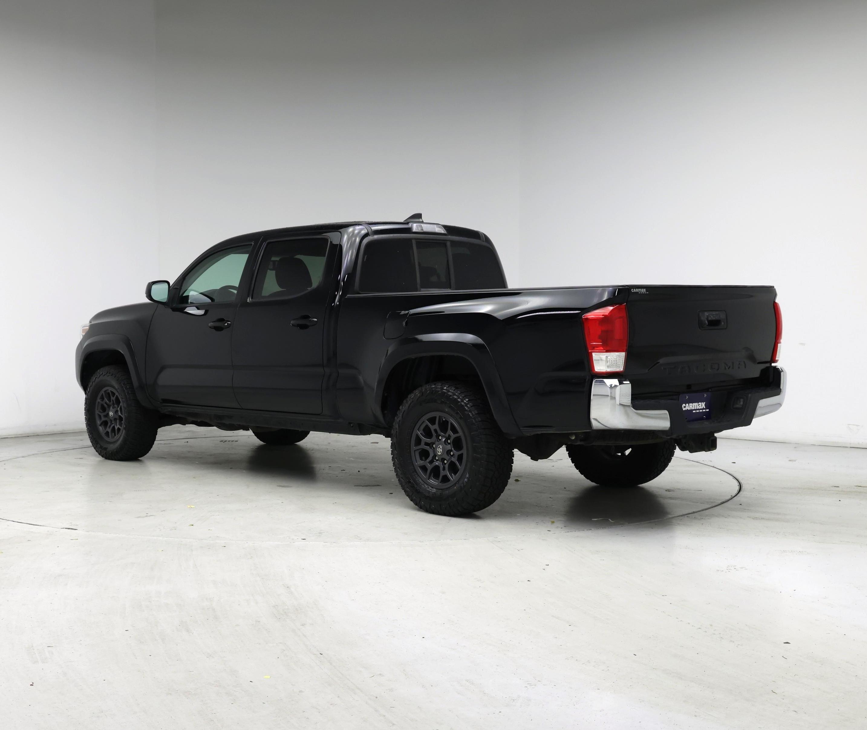Thumbnail: 2017 Toyota Tacoma - 2