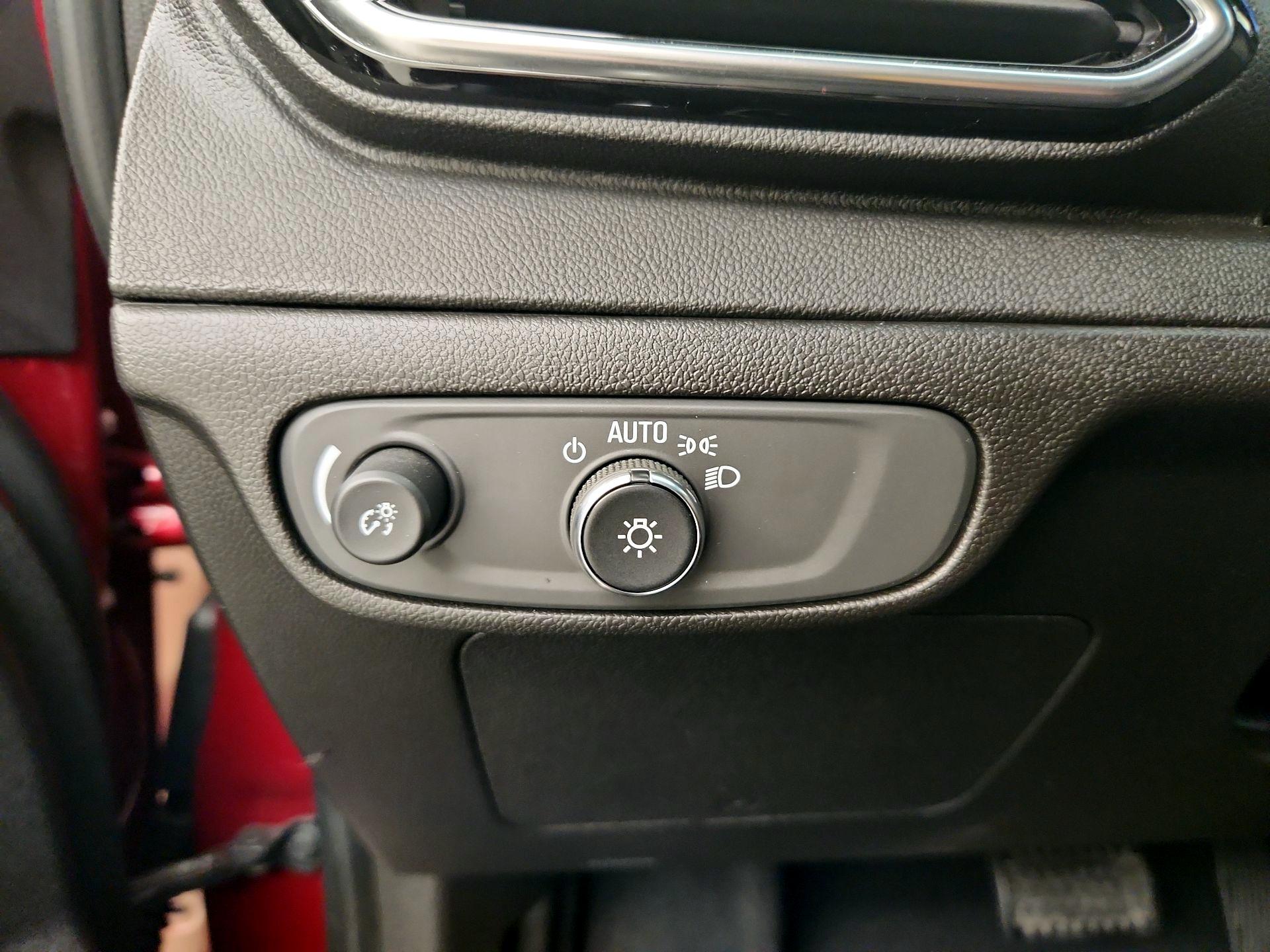 Thumbnail: 2023 Chevrolet Bolt EV - 13
