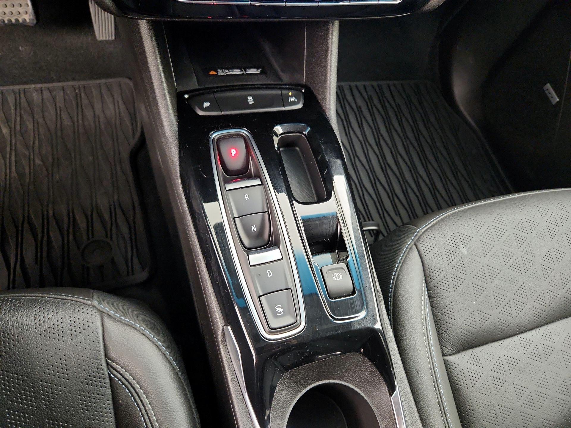 Thumbnail: 2023 Chevrolet Bolt EV - 17