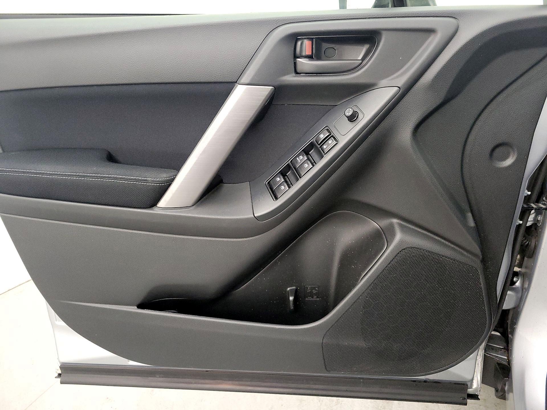 Thumbnail: 2014 Subaru Forester - 12