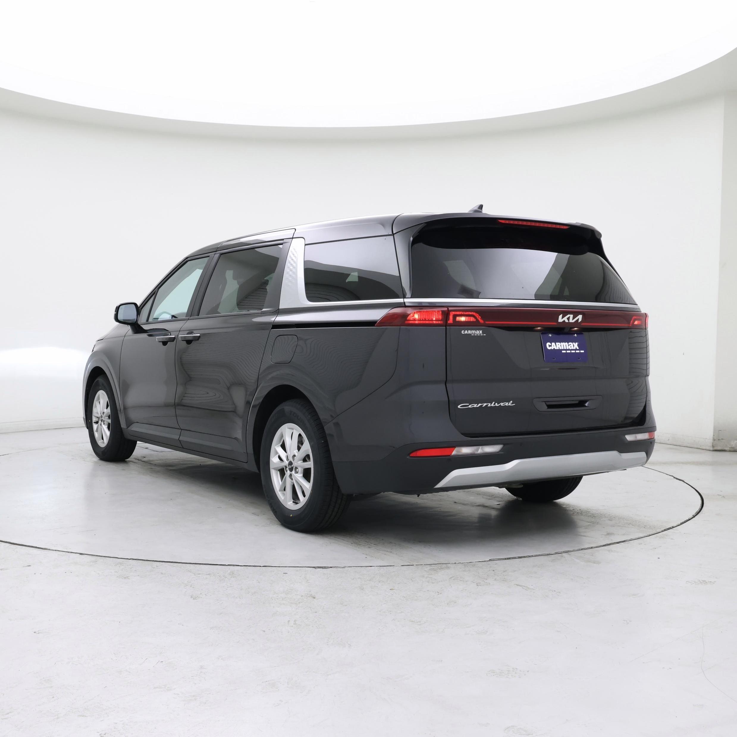 Thumbnail: 2022 Kia Carnival - 2
