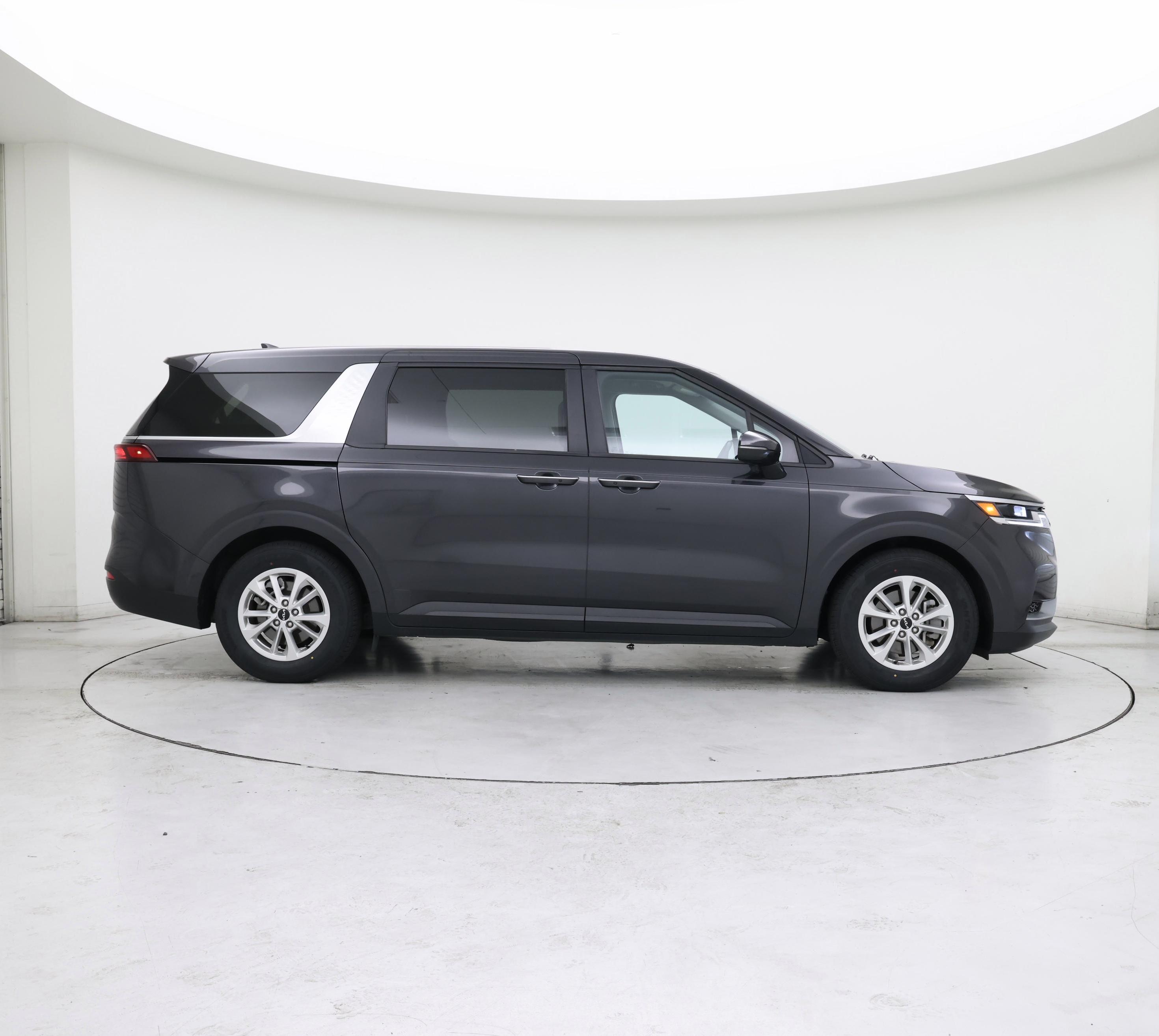 Thumbnail: 2022 Kia Carnival - 7