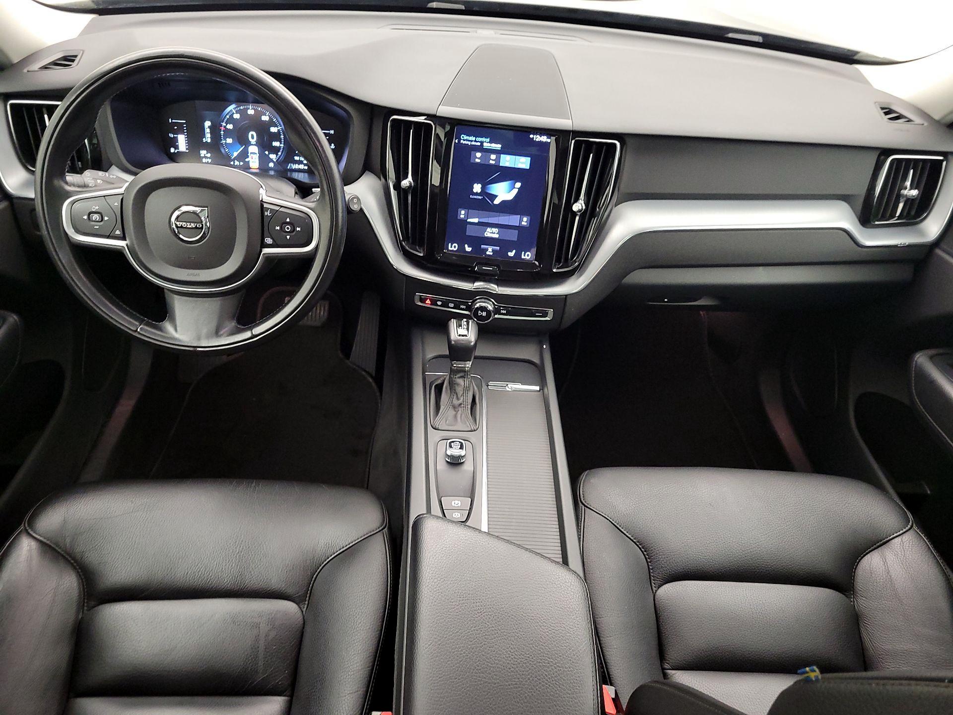 Thumbnail: 2018 Volvo XC60 - 9