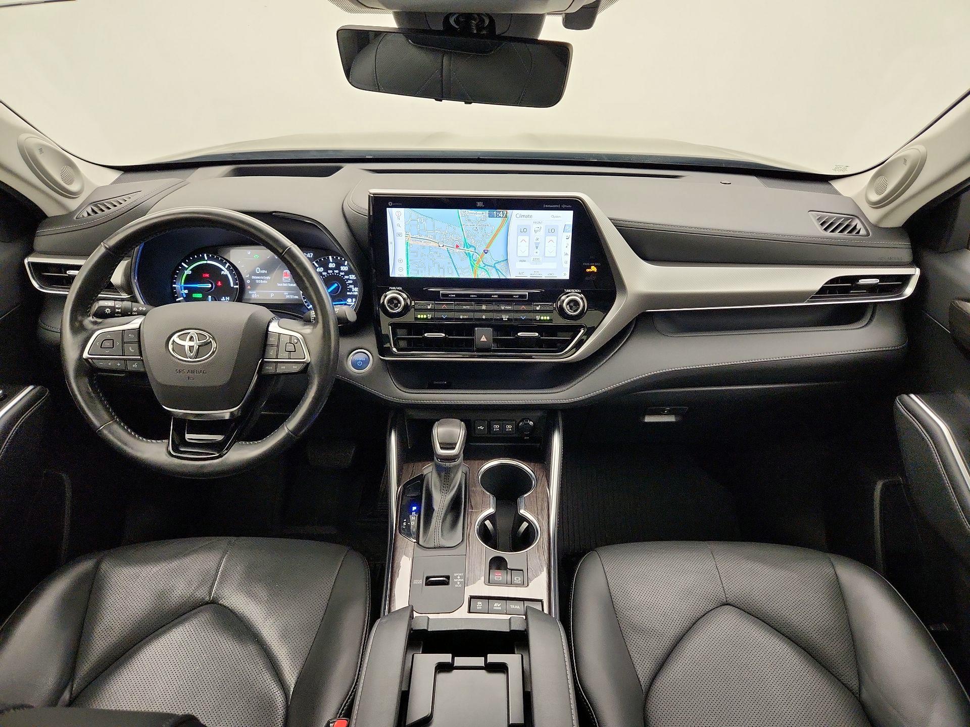 Thumbnail: 2021 Toyota Highlander - 9