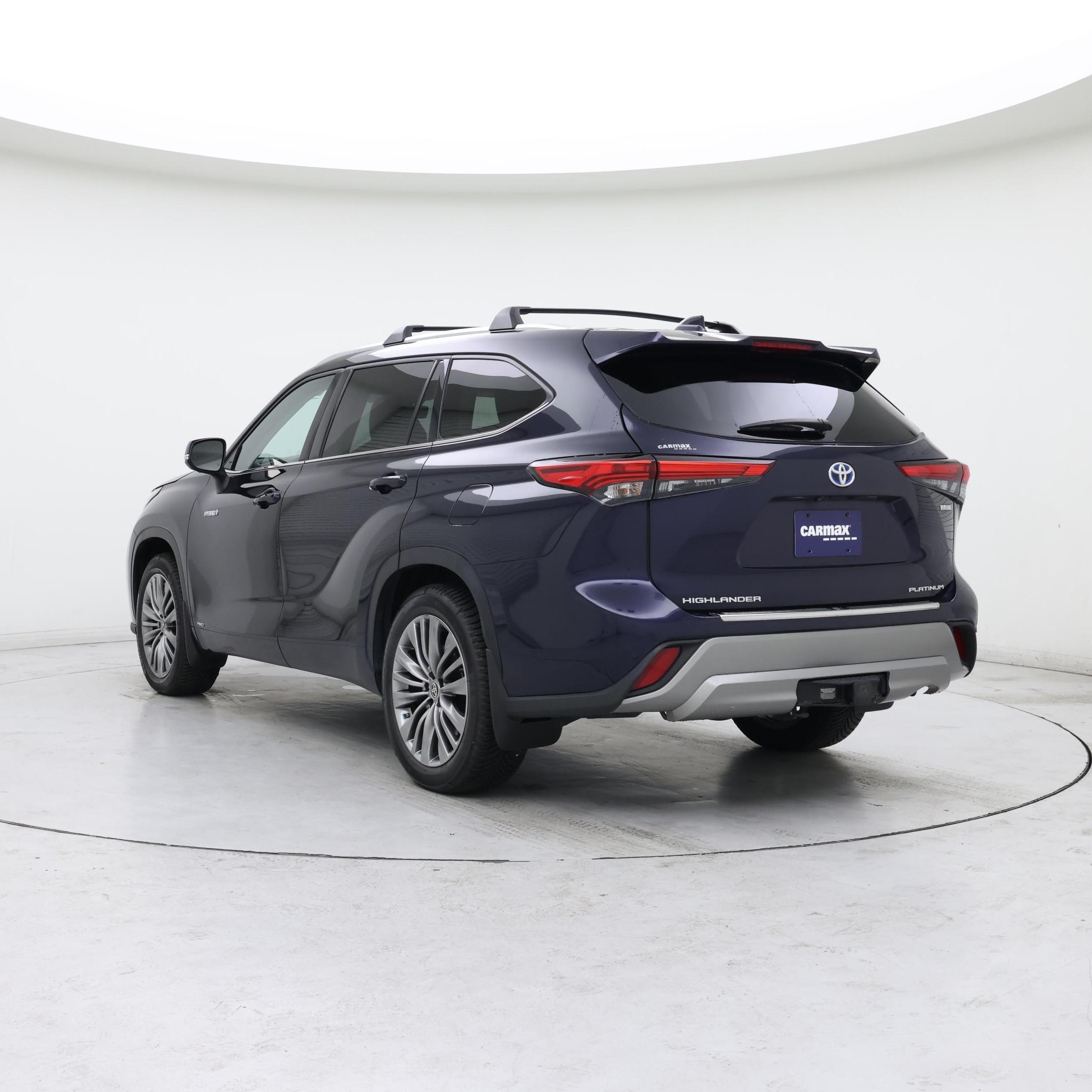 Thumbnail: 2021 Toyota Highlander - 2