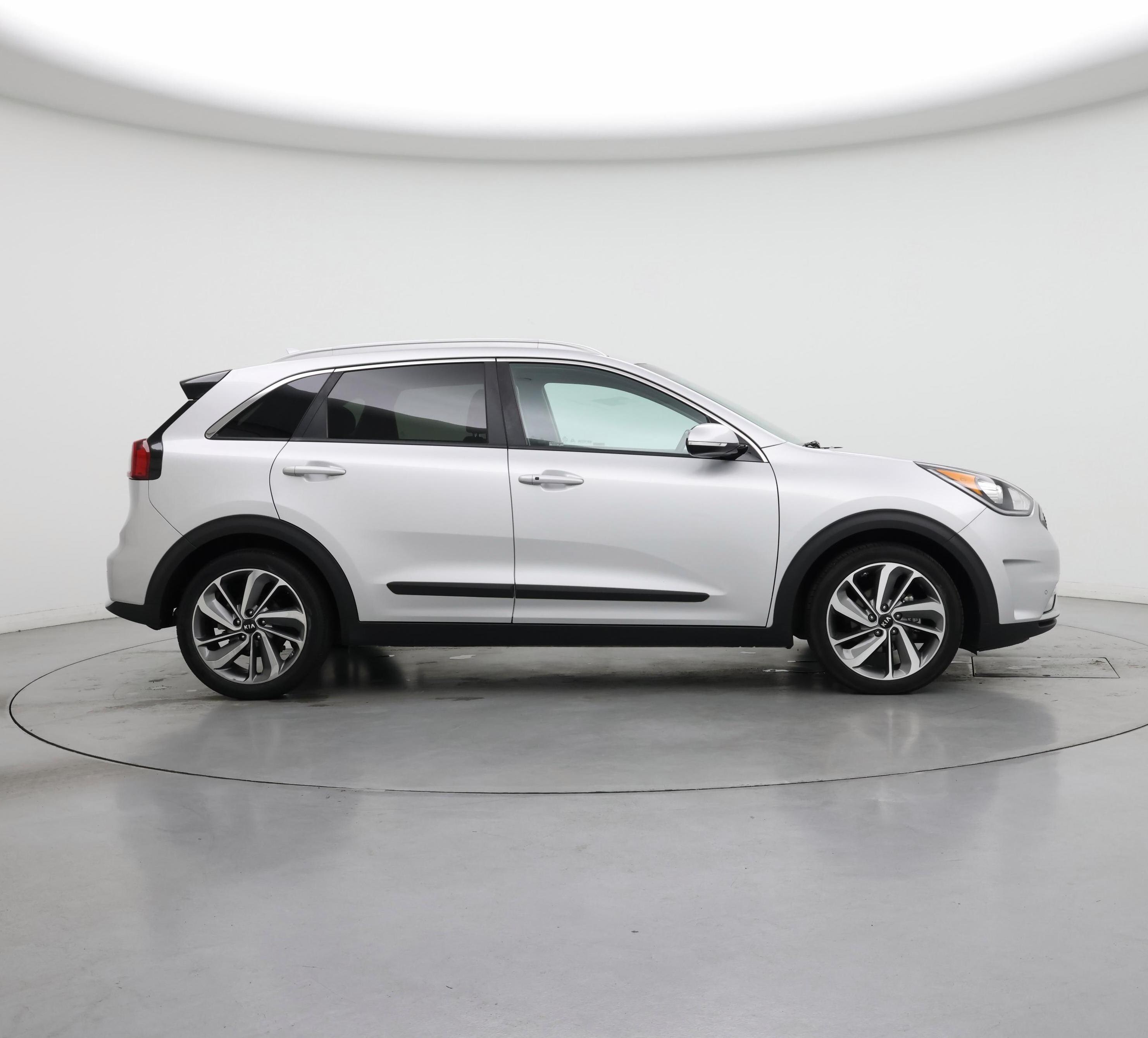 Thumbnail: 2017 Kia Niro - 7