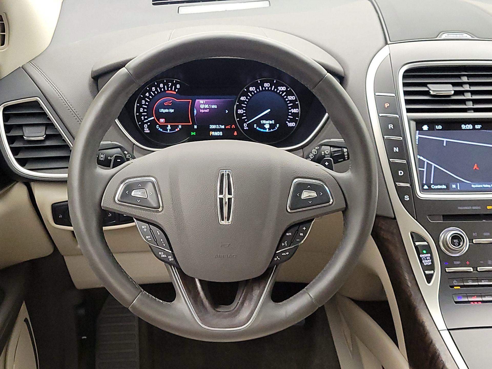 Thumbnail: 2016 Lincoln MKX - 10