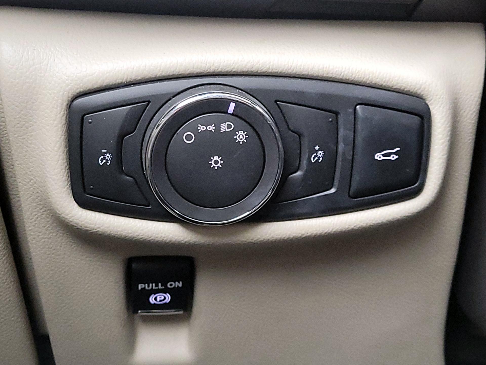 Thumbnail: 2016 Lincoln MKX - 13