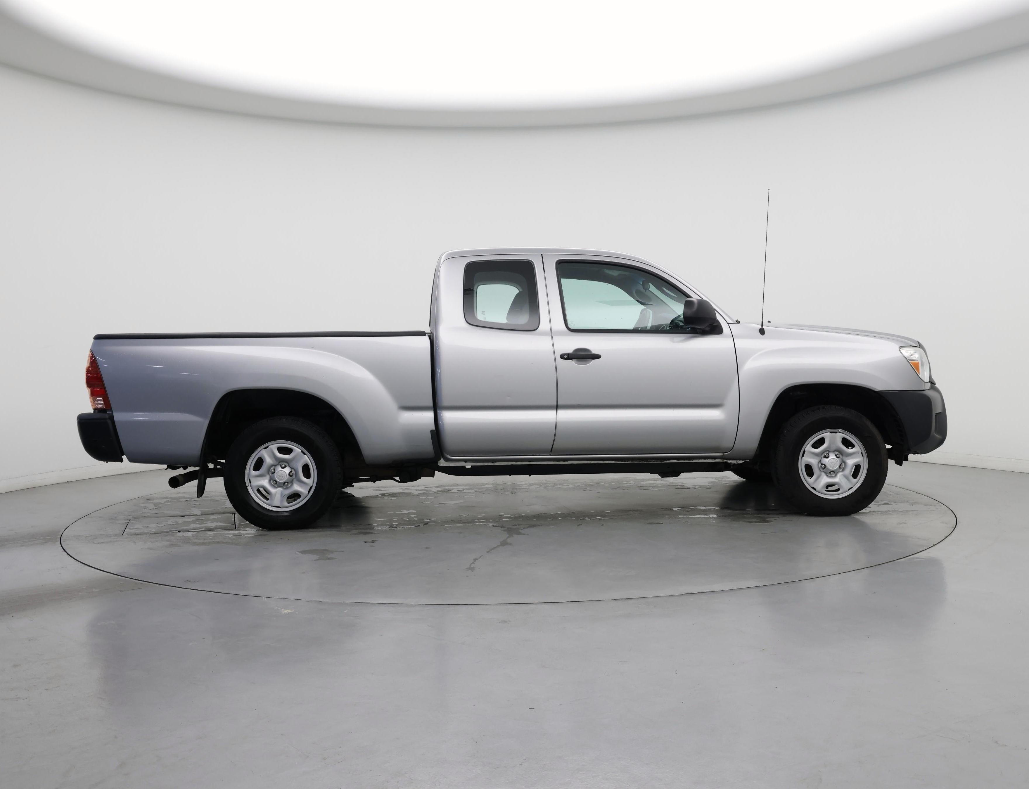 Thumbnail: 2015 Toyota Tacoma - 7