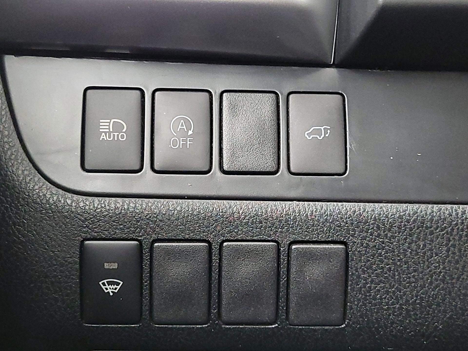 Thumbnail: 2019 Toyota Highlander - 13