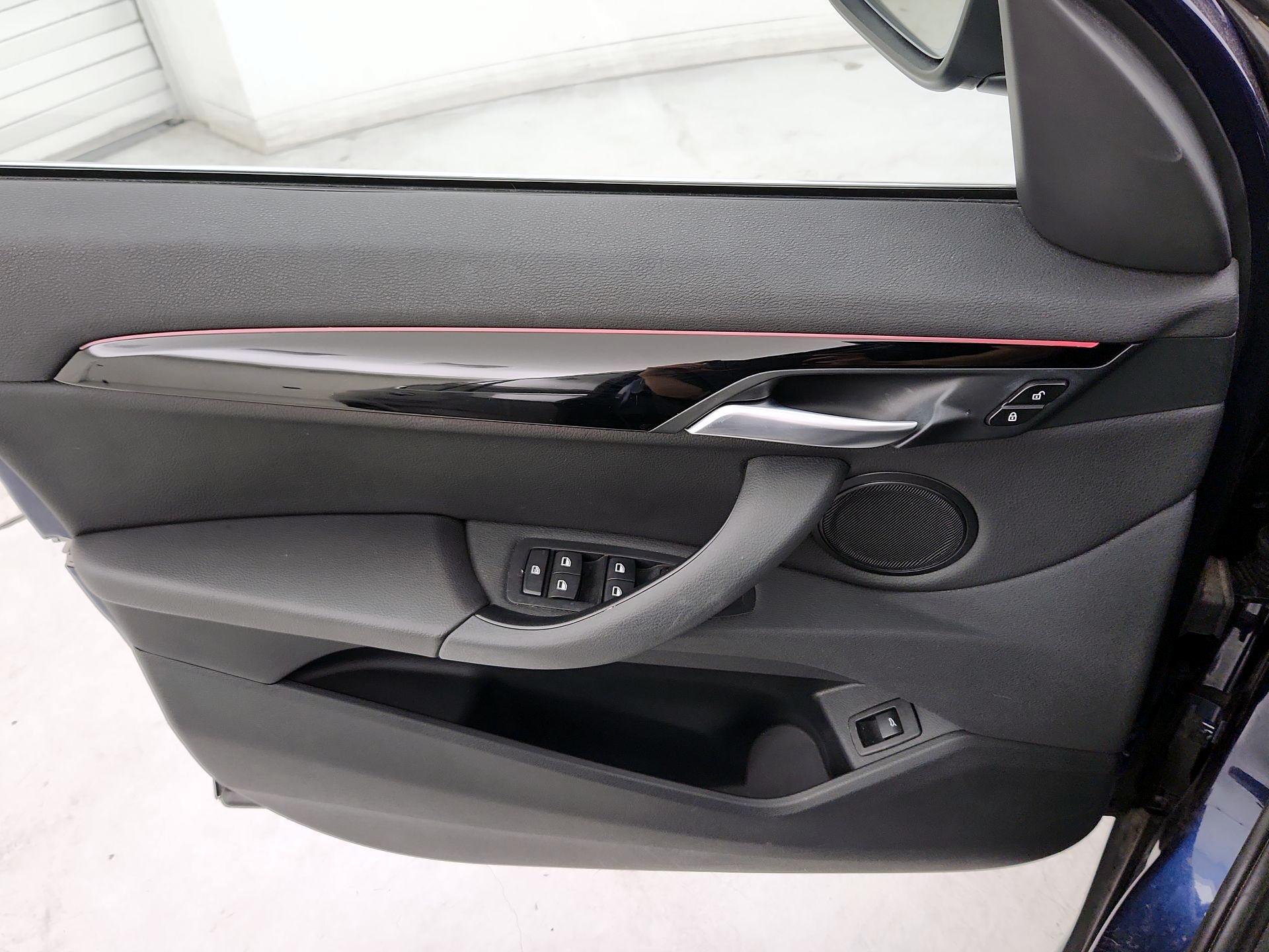 Thumbnail: 2020 BMW X1 - 12
