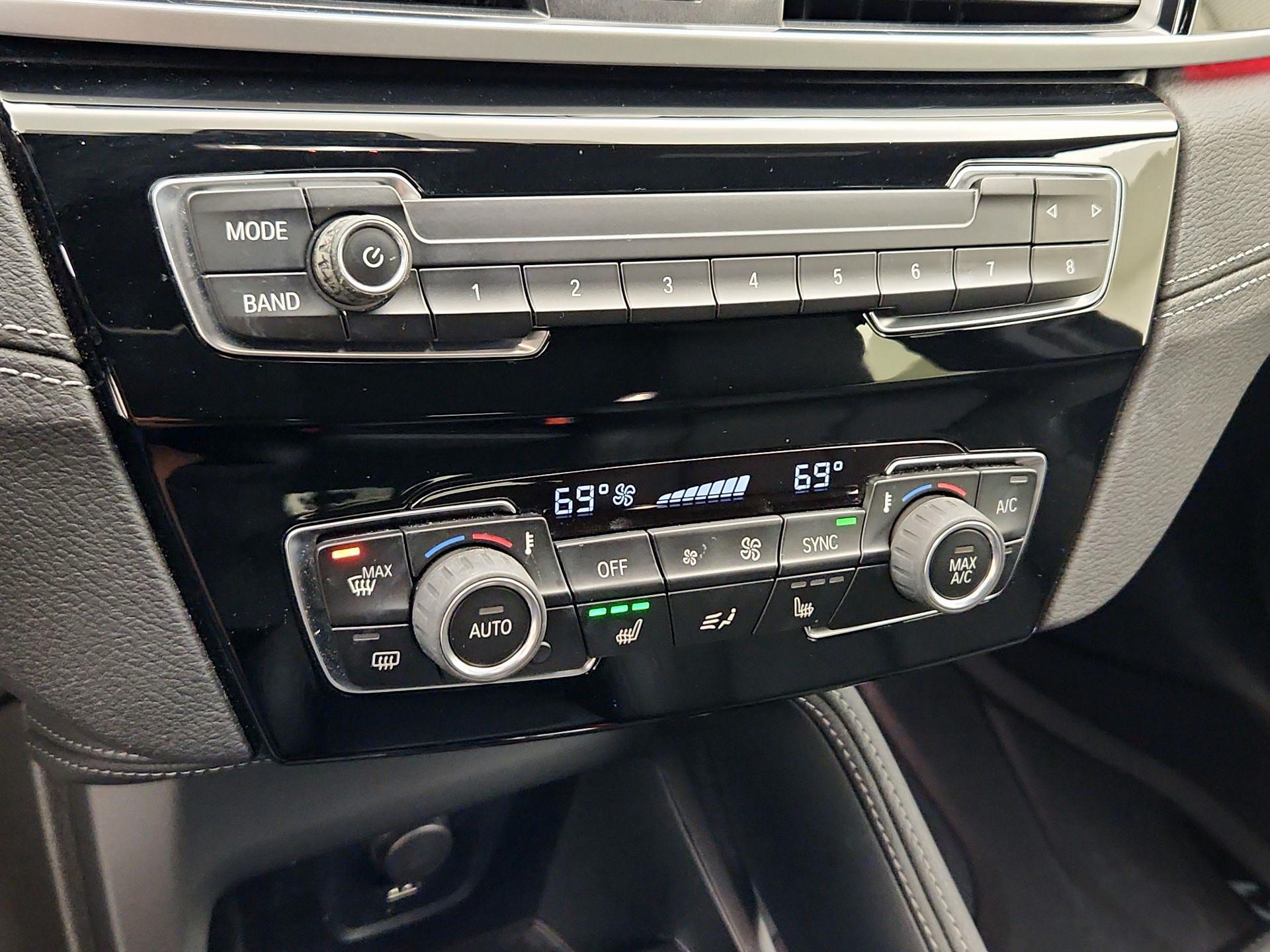 Thumbnail: 2020 BMW X1 - 17