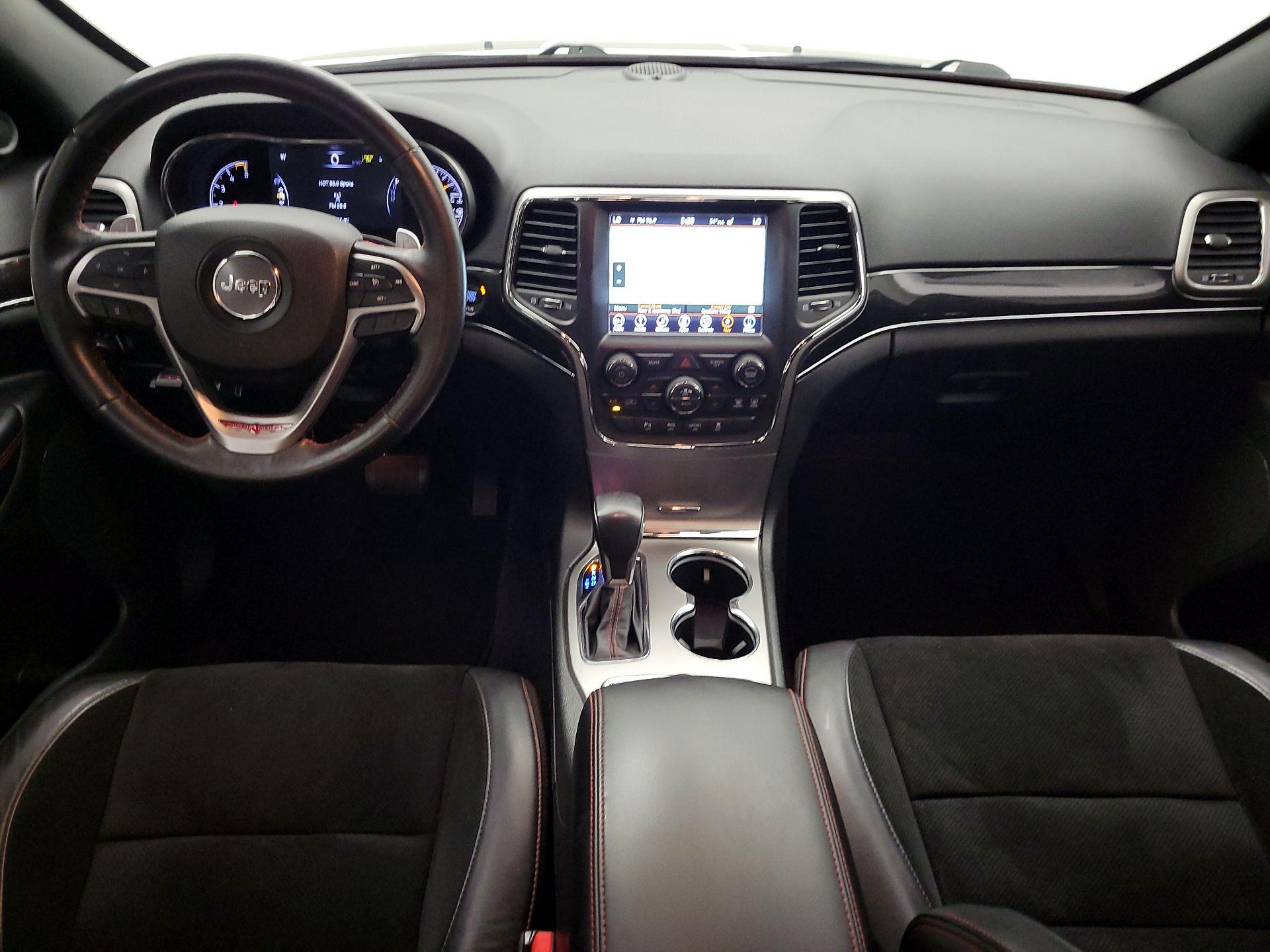 Thumbnail: 2018 Jeep Grand Cherokee - 9