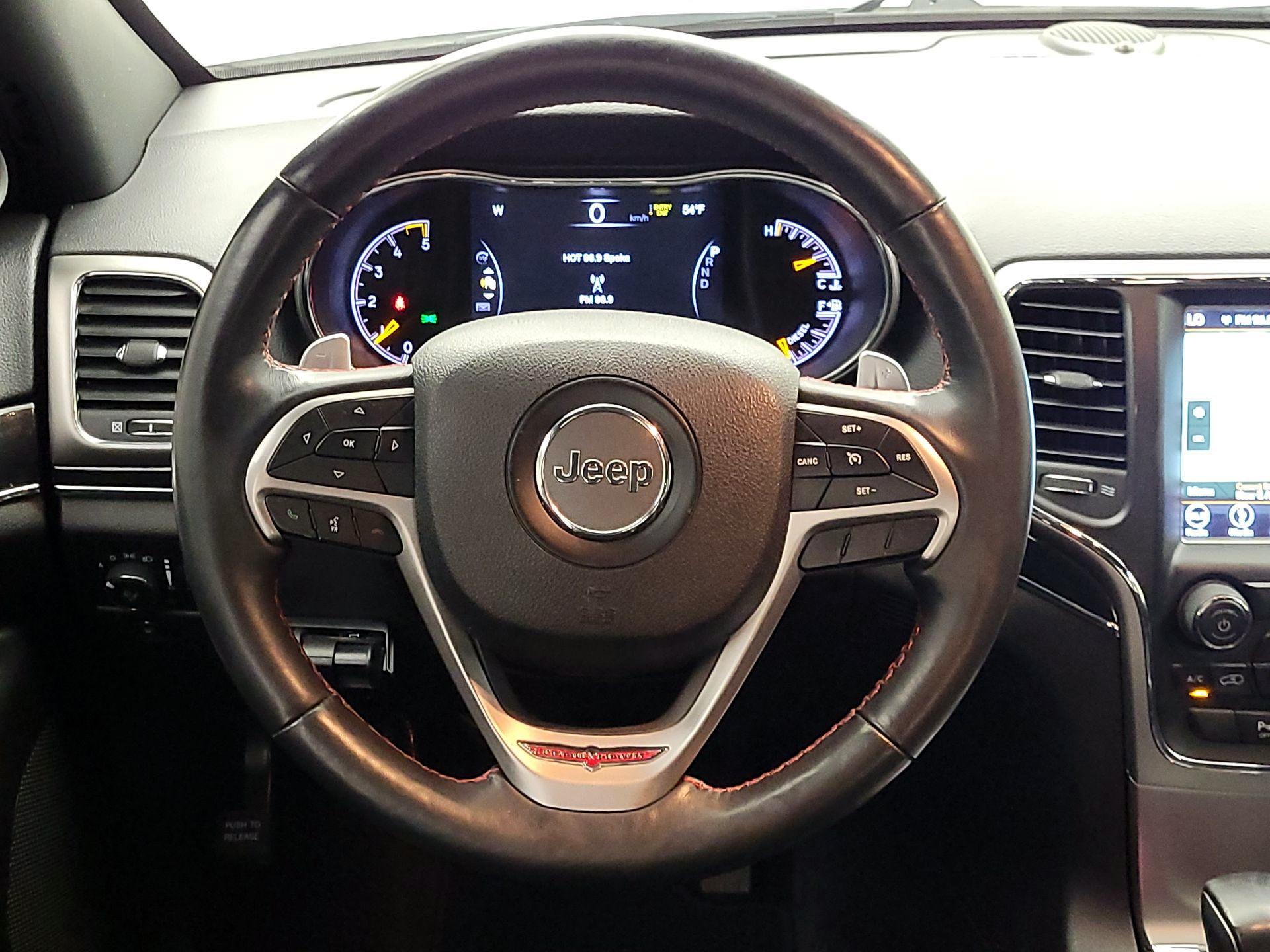 Thumbnail: 2018 Jeep Grand Cherokee - 10
