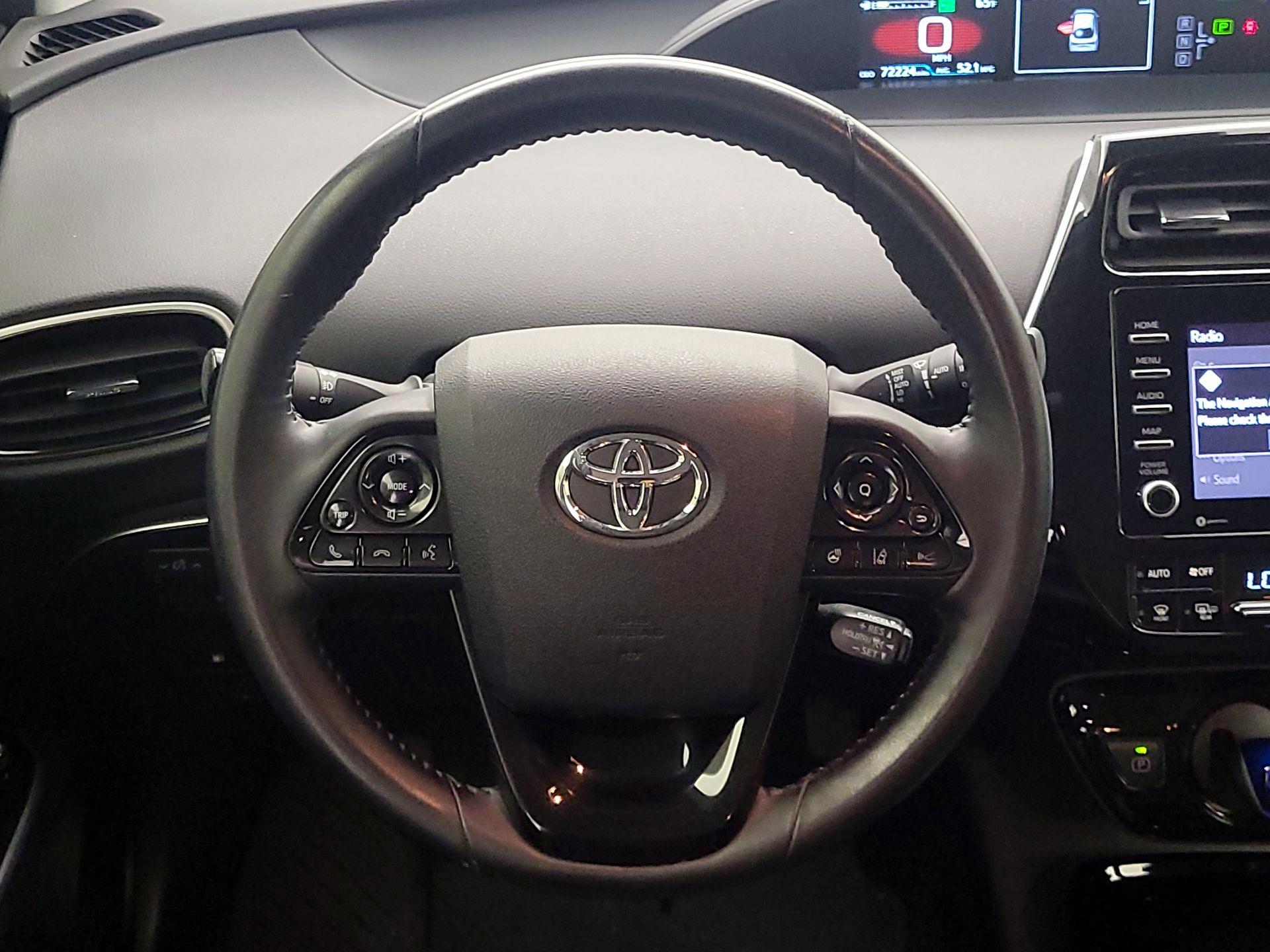 Thumbnail: 2022 Toyota Prius - 10