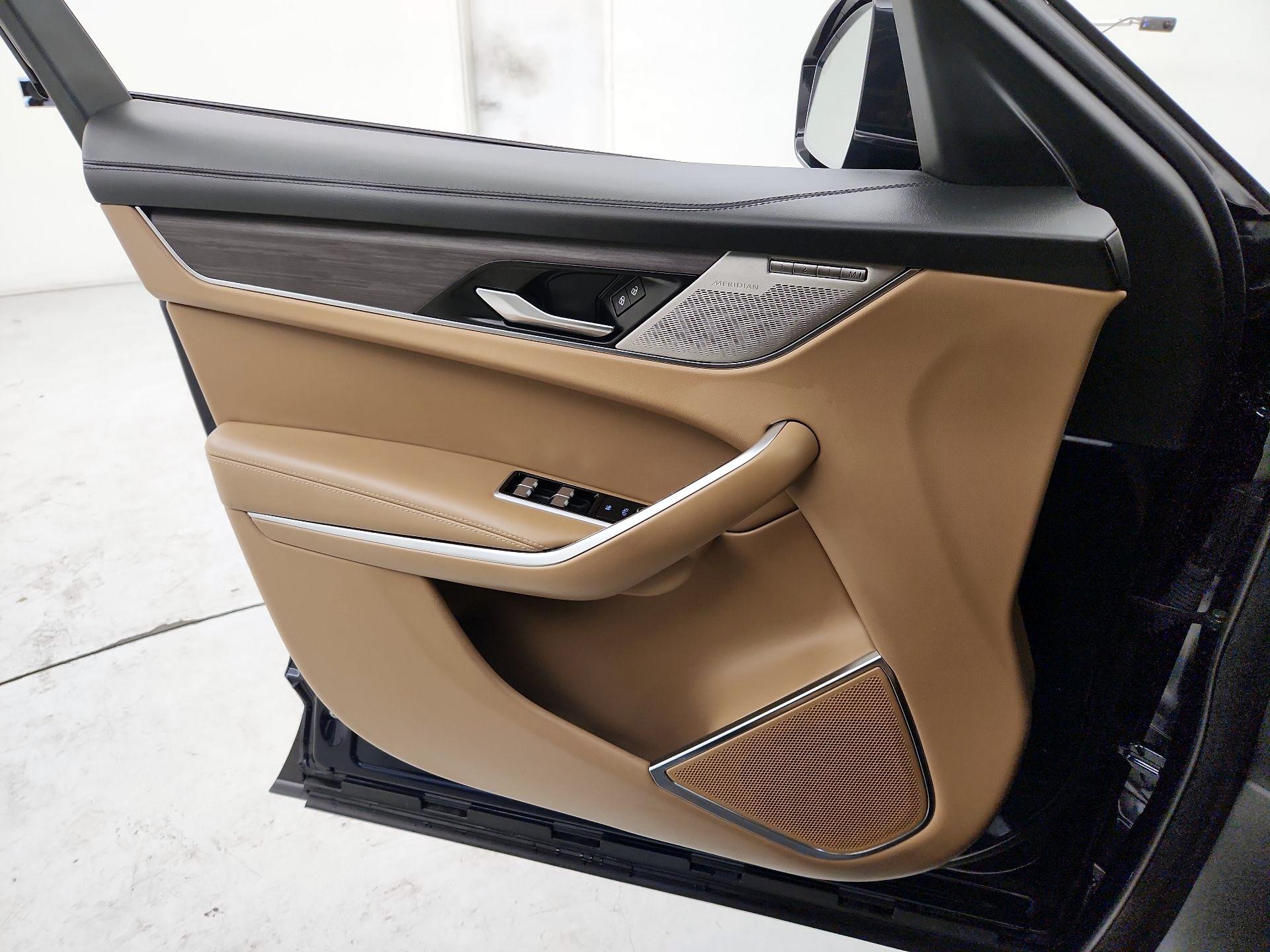 Thumbnail: 2023 Jaguar F-Pace - 12