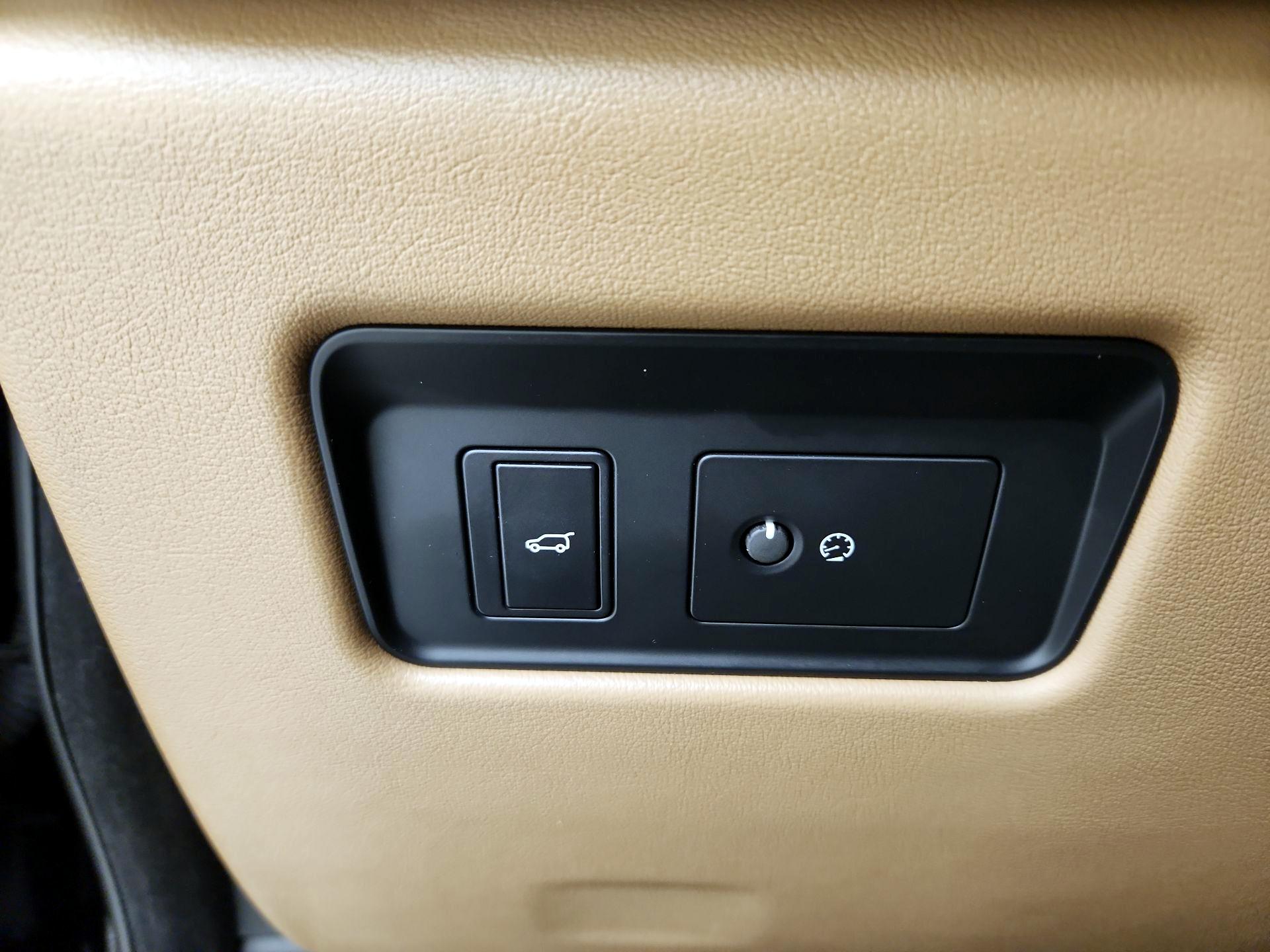 Thumbnail: 2023 Jaguar F-Pace - 13