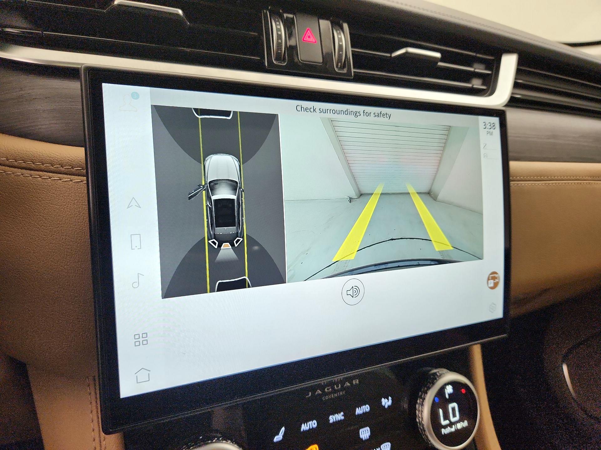 Thumbnail: 2023 Jaguar F-Pace - 15