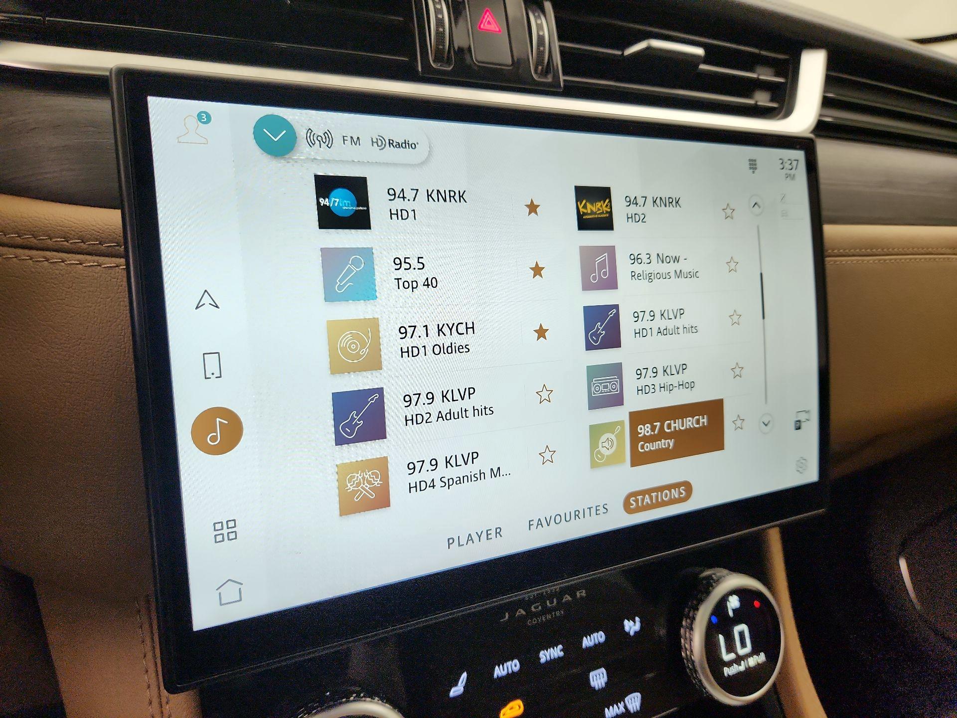 Thumbnail: 2023 Jaguar F-Pace - 16