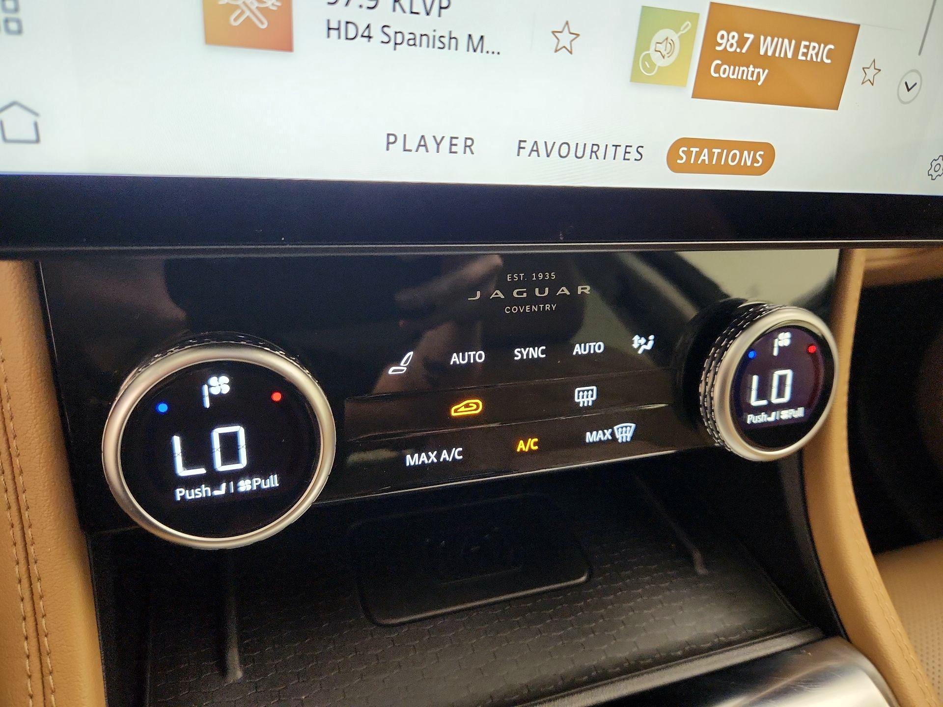 Thumbnail: 2023 Jaguar F-Pace - 17