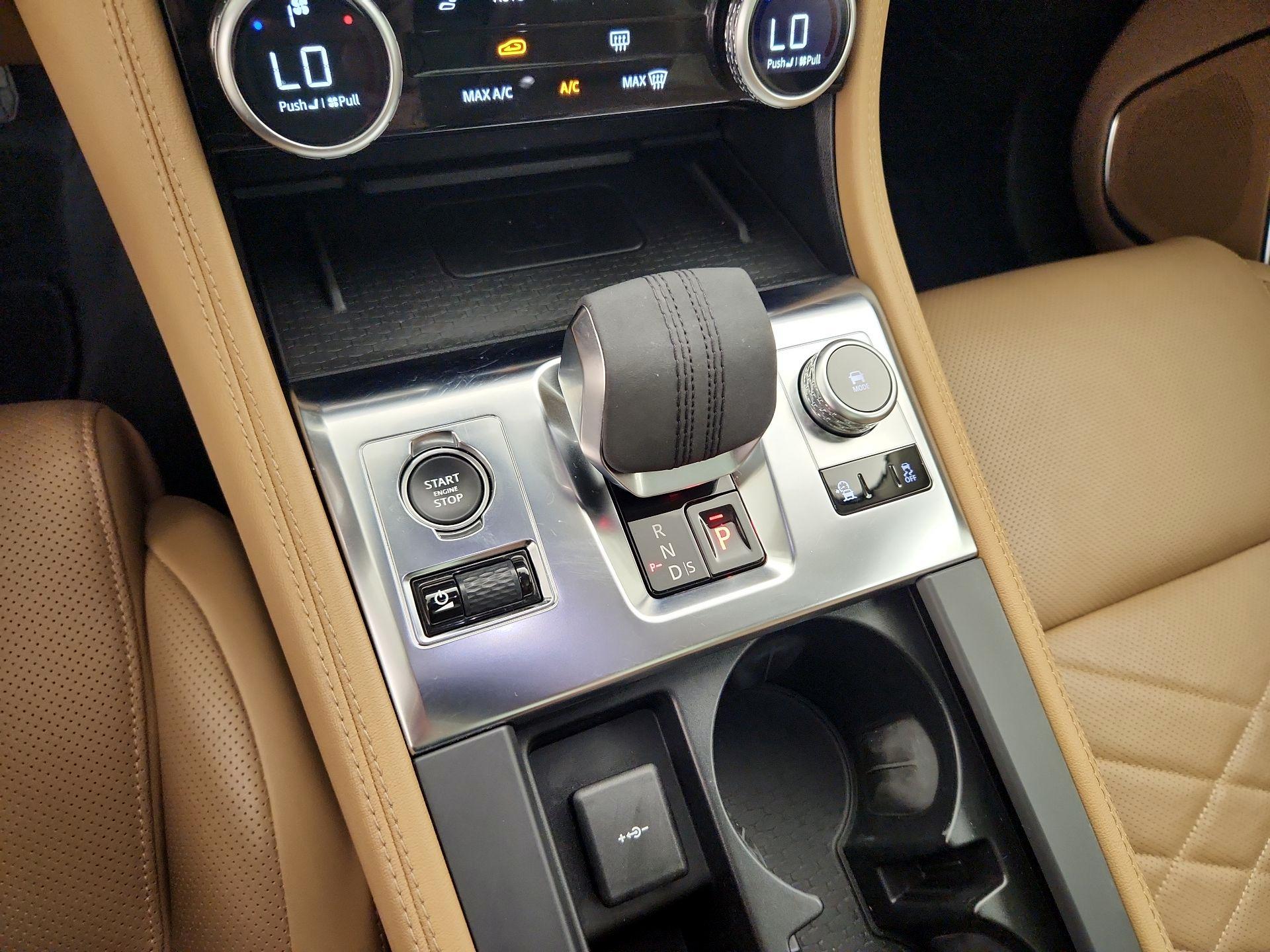 Thumbnail: 2023 Jaguar F-Pace - 18