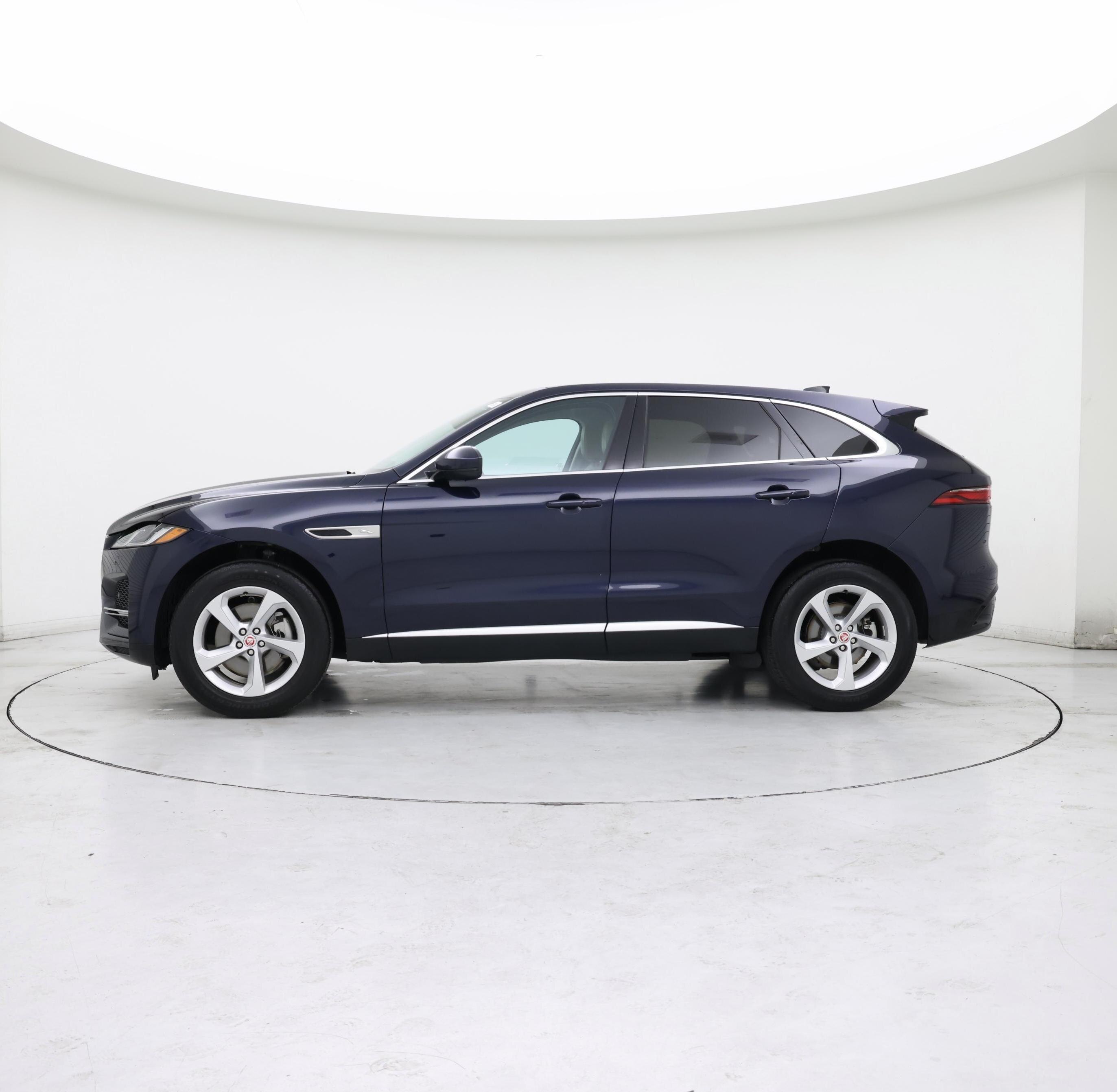 Thumbnail: 2023 Jaguar F-Pace - 3
