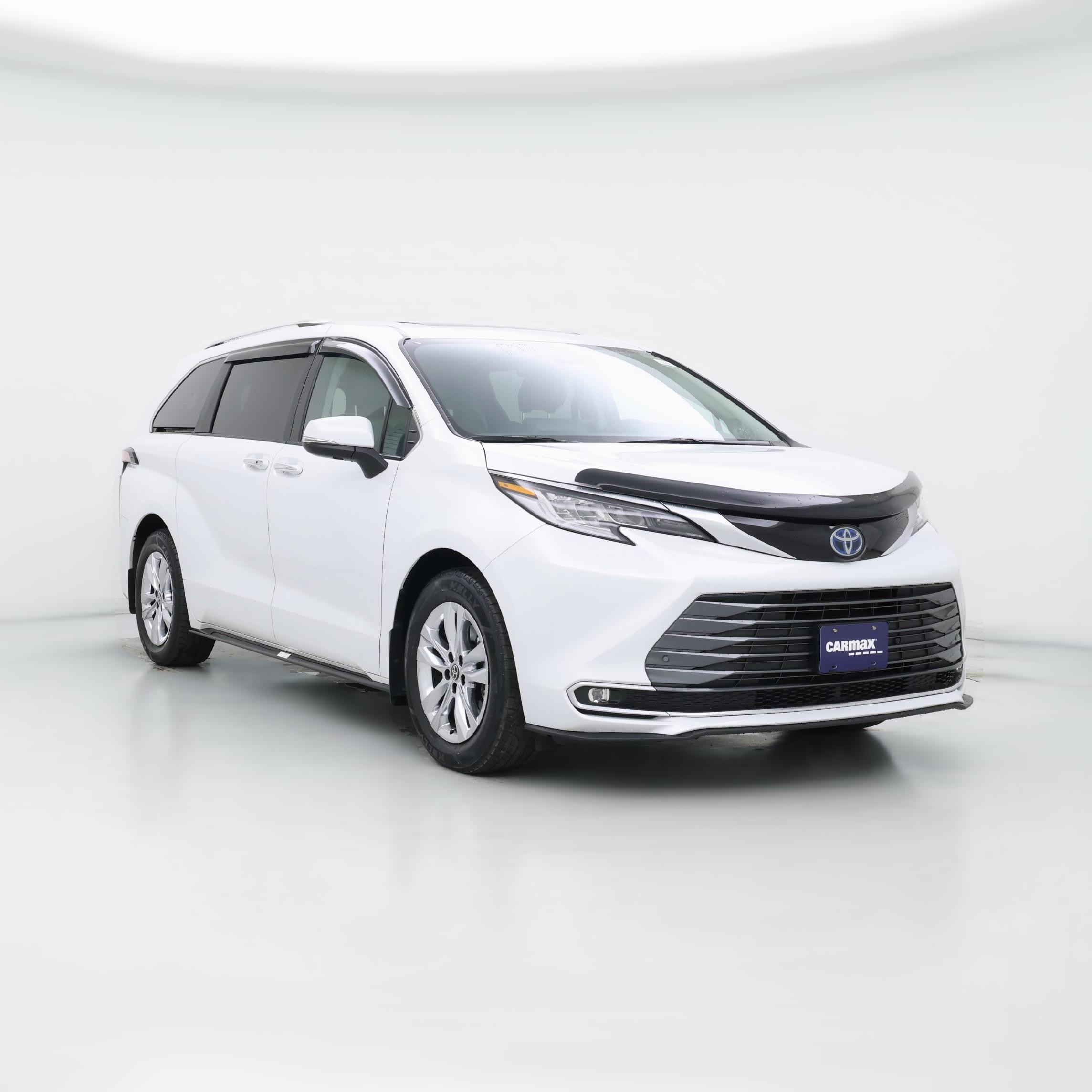 Thumbnail: 2023 Toyota Sienna - 1