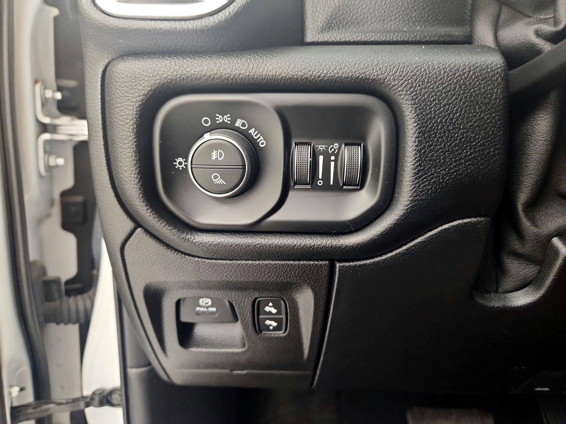 Thumbnail: 2020 RAM 1500 - 13