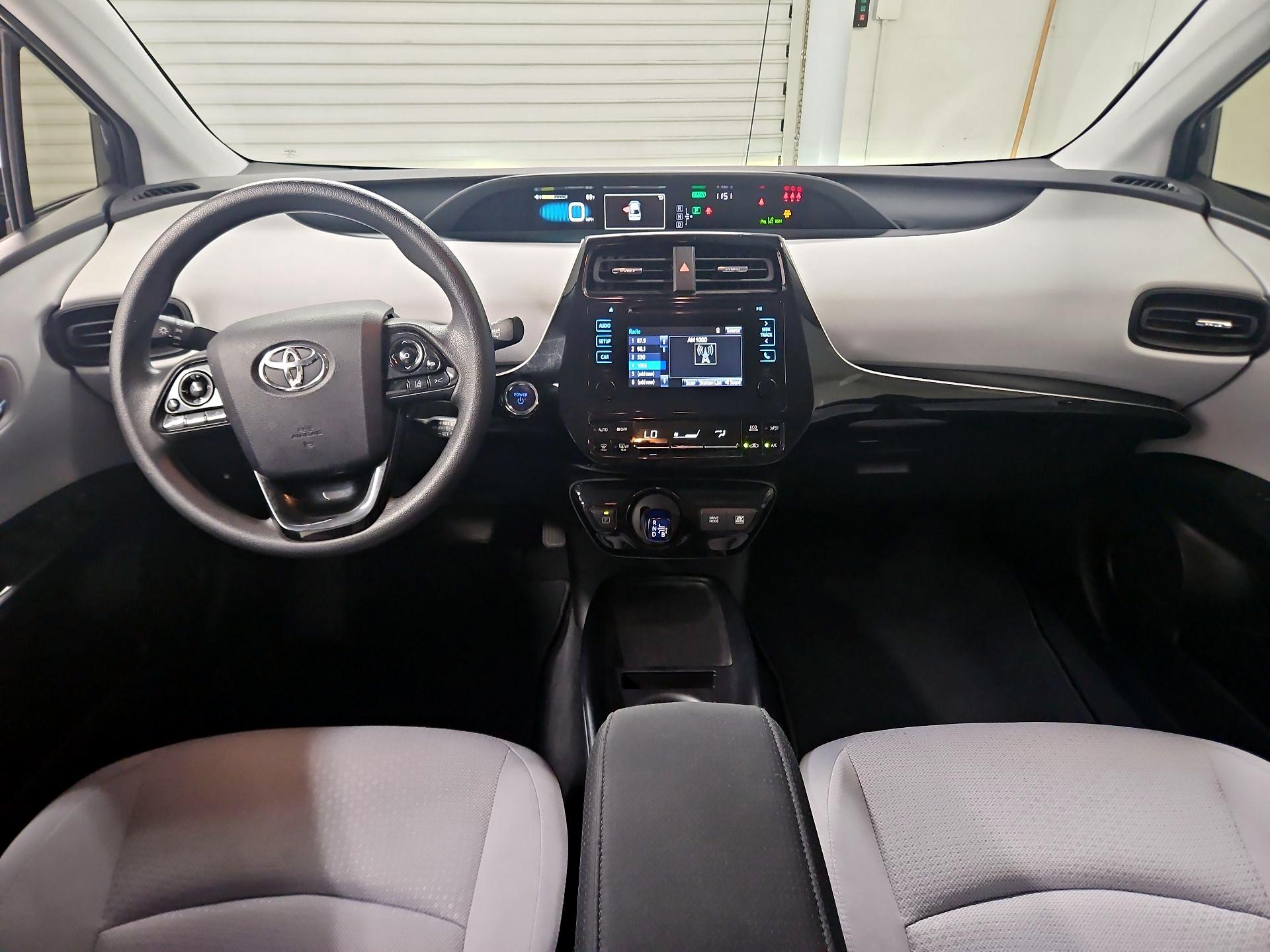 Thumbnail: 2019 Toyota Prius - 9
