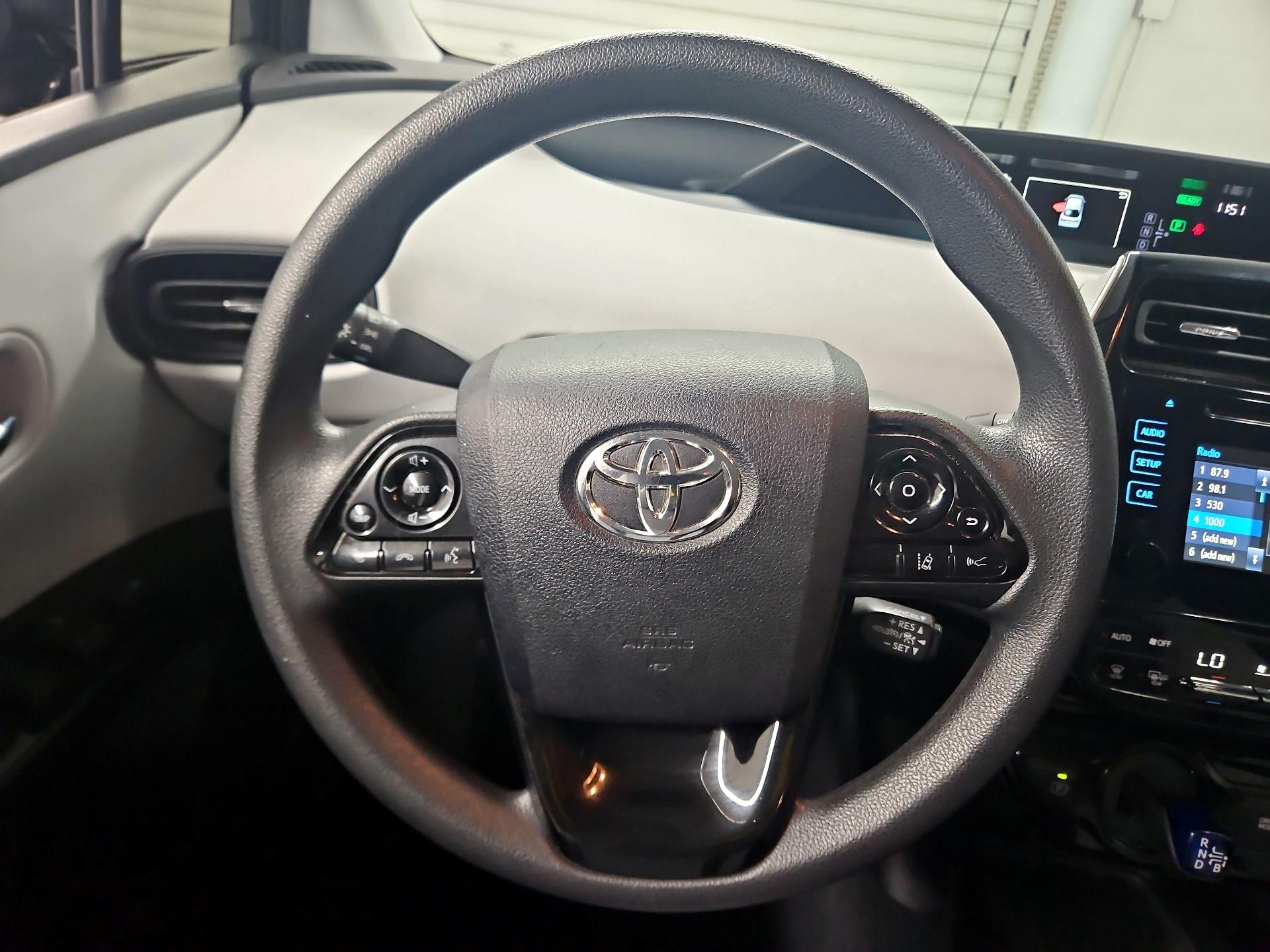Thumbnail: 2019 Toyota Prius - 10