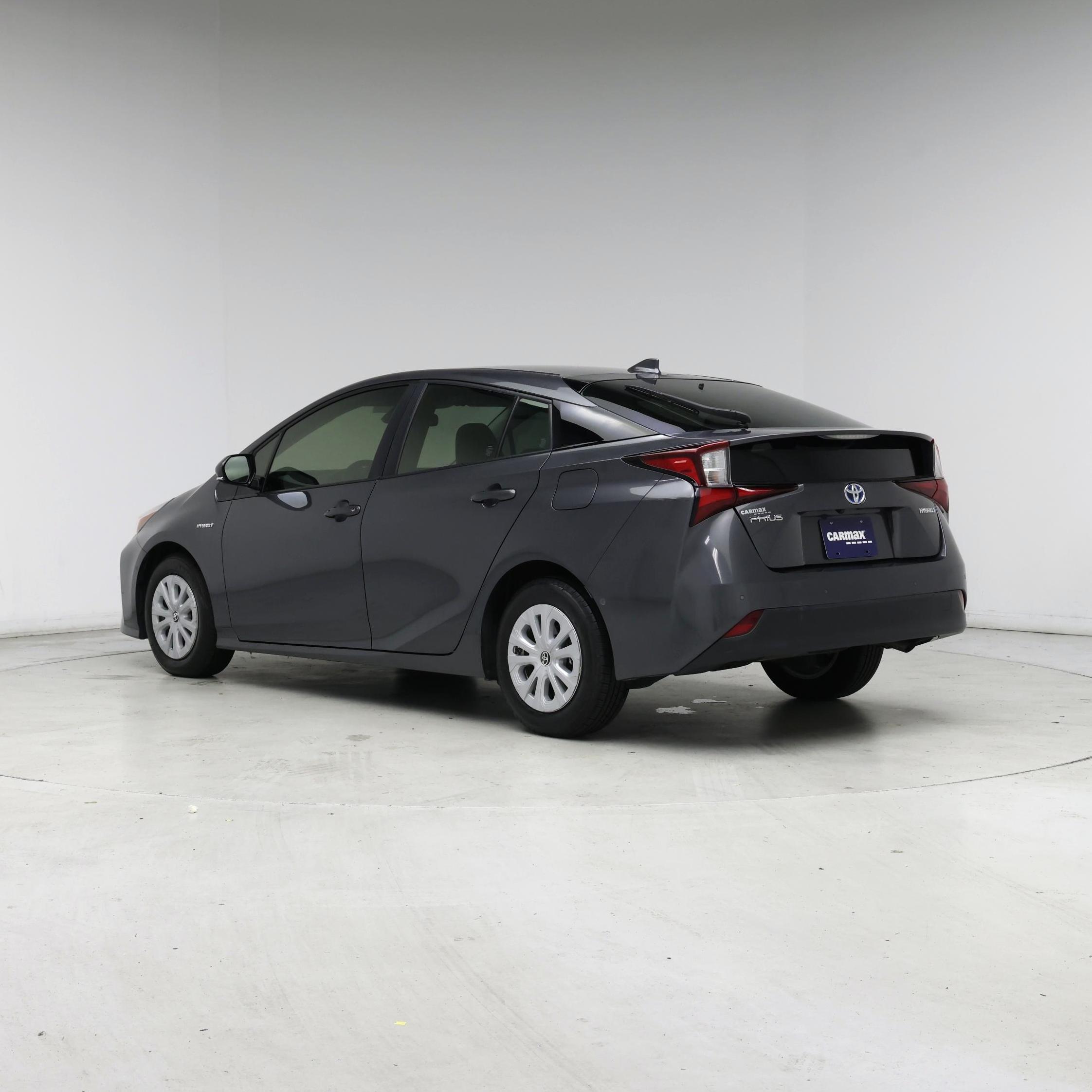 Thumbnail: 2019 Toyota Prius - 2