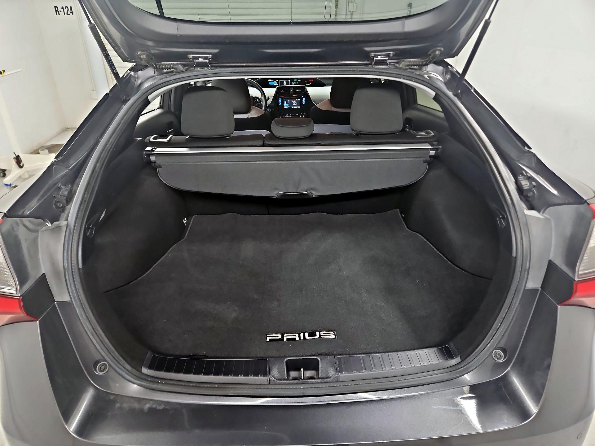 Thumbnail: 2019 Toyota Prius - 20