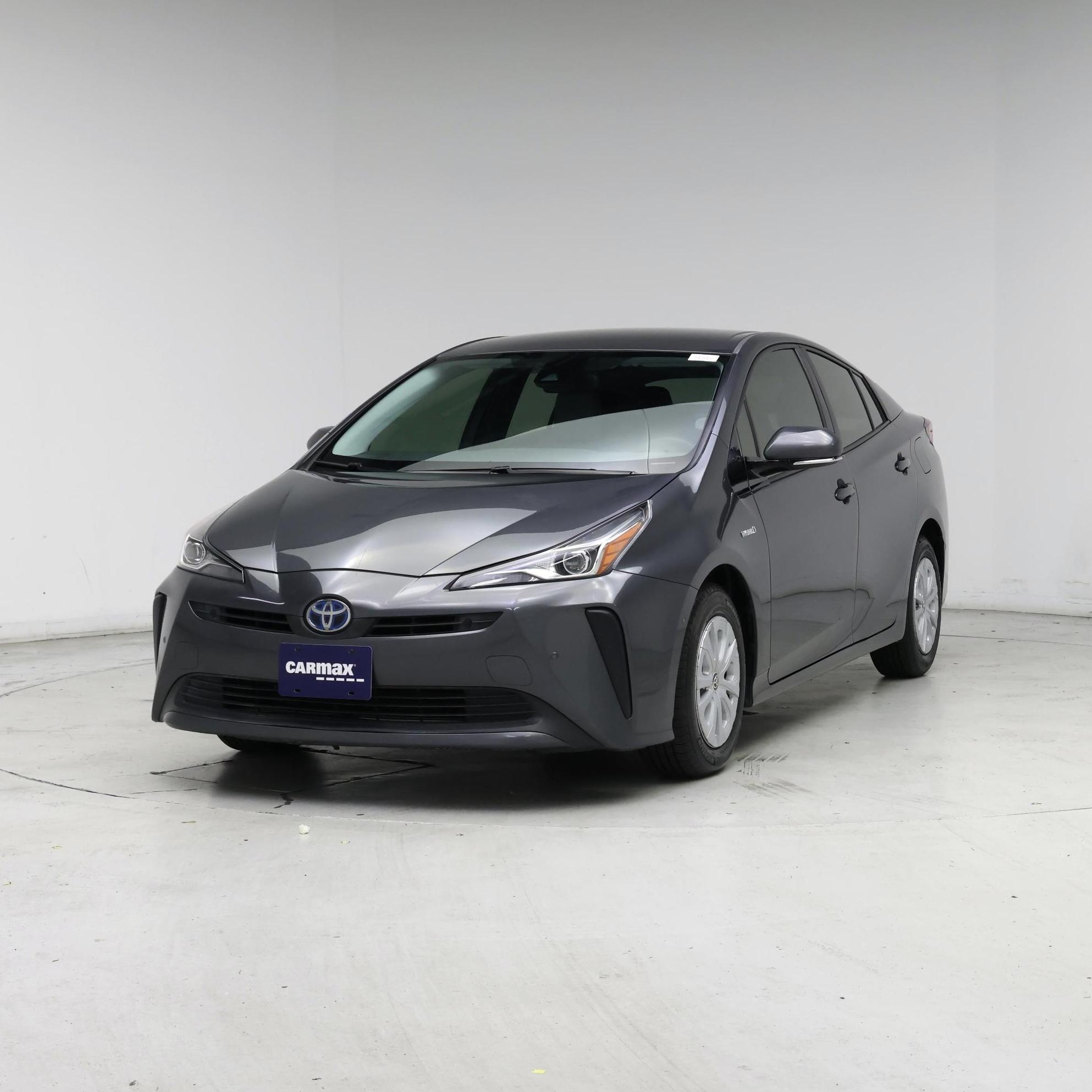 Thumbnail: 2019 Toyota Prius - 4
