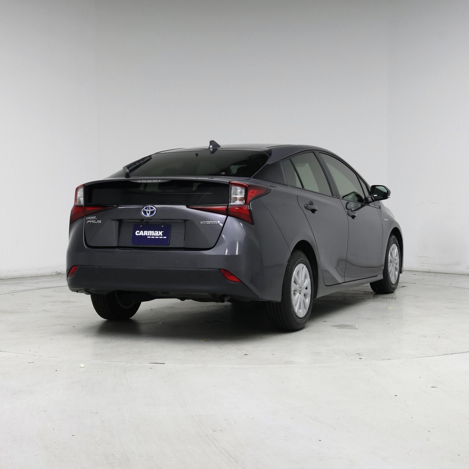 Thumbnail: 2019 Toyota Prius - 8