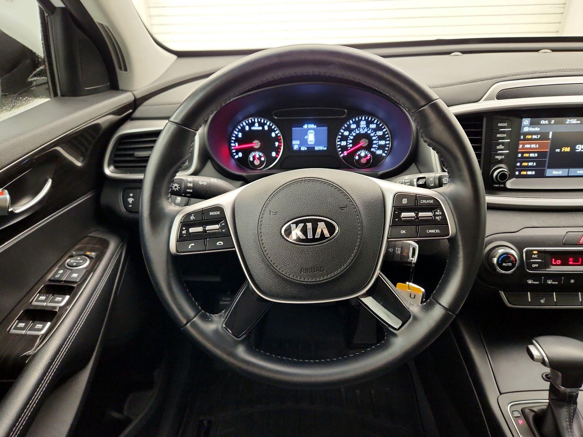 Thumbnail: 2020 Kia Sorento - 10