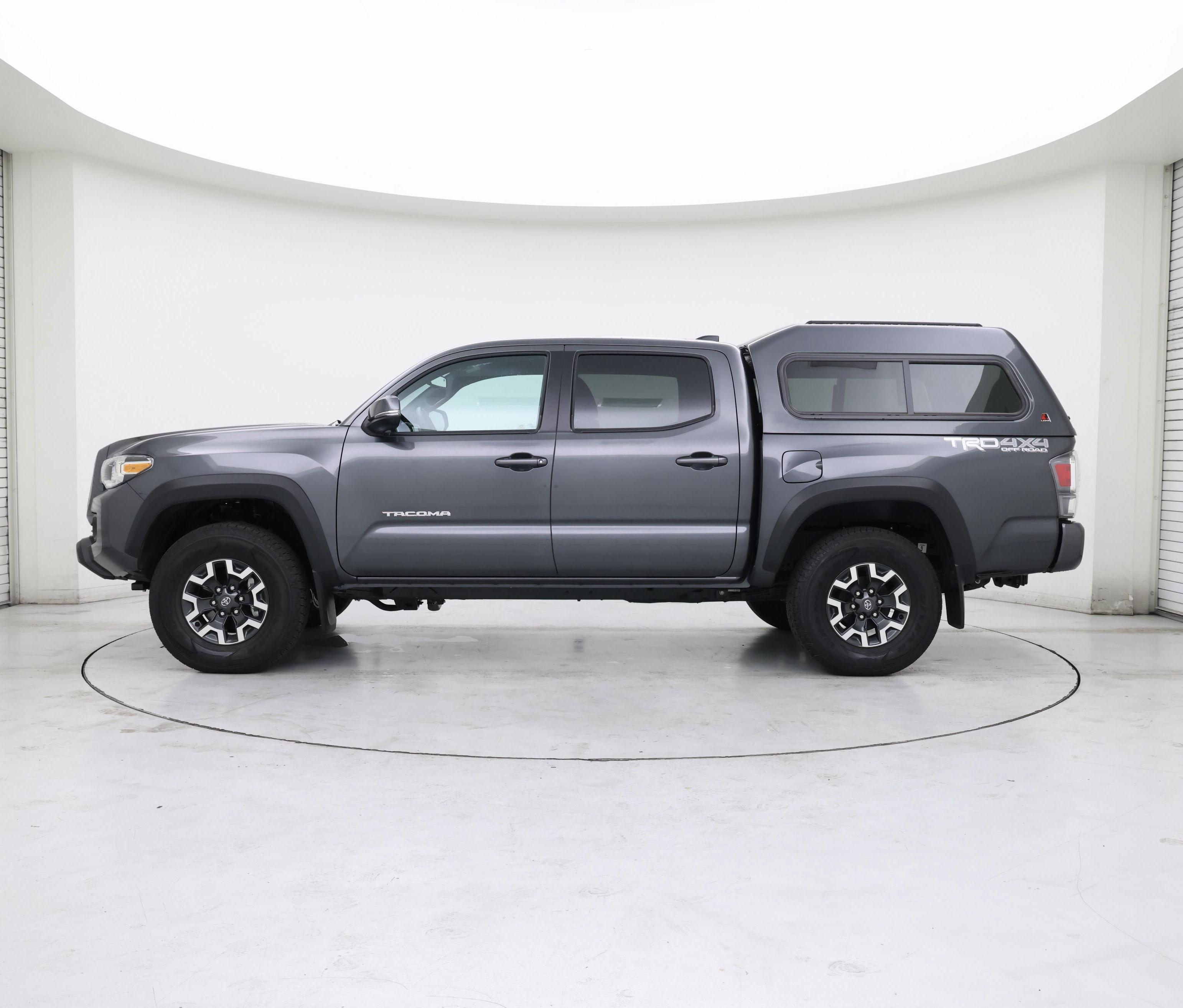 Thumbnail: 2021 Toyota Tacoma - 3