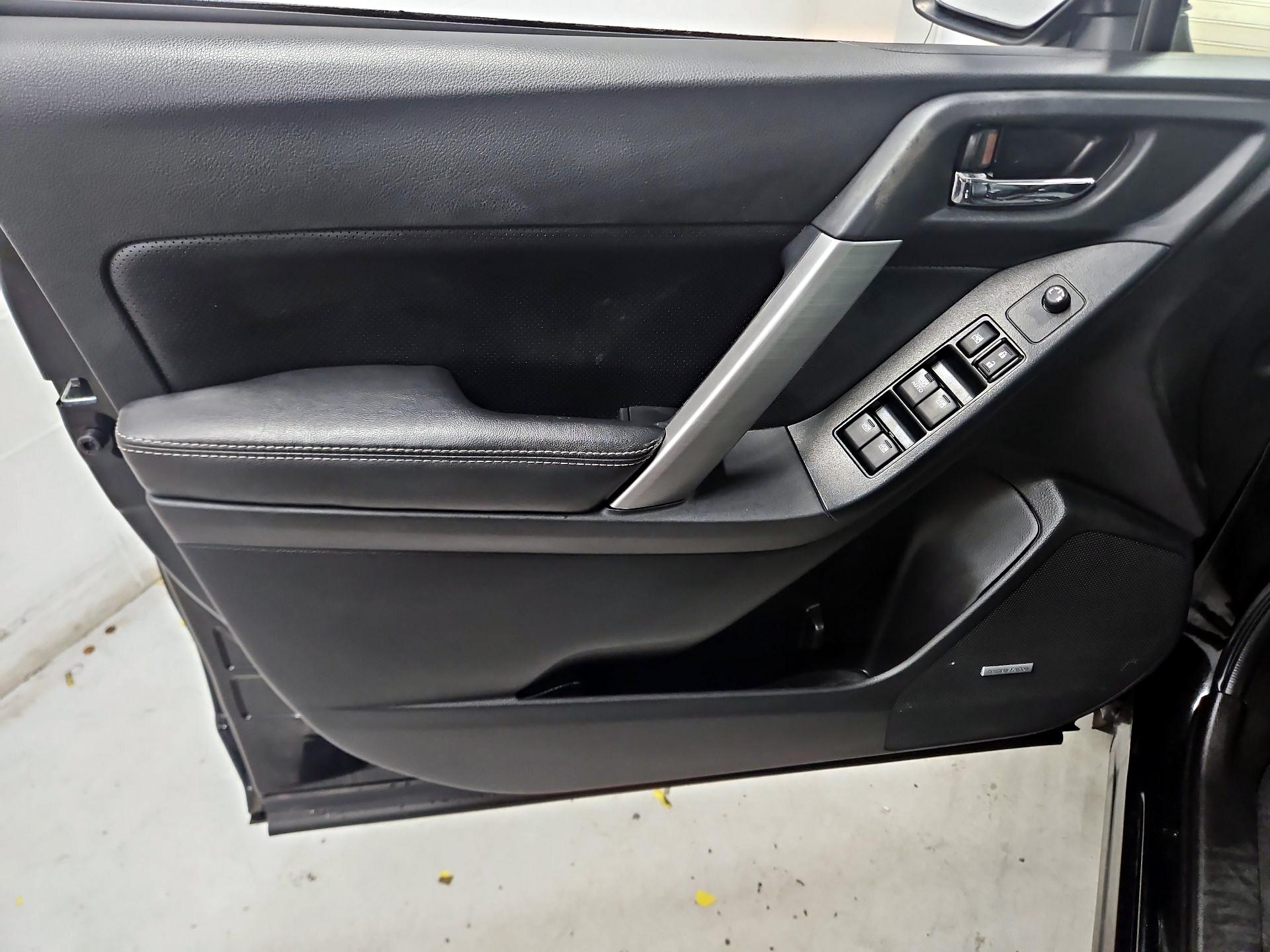 Thumbnail: 2016 Subaru Forester - 12