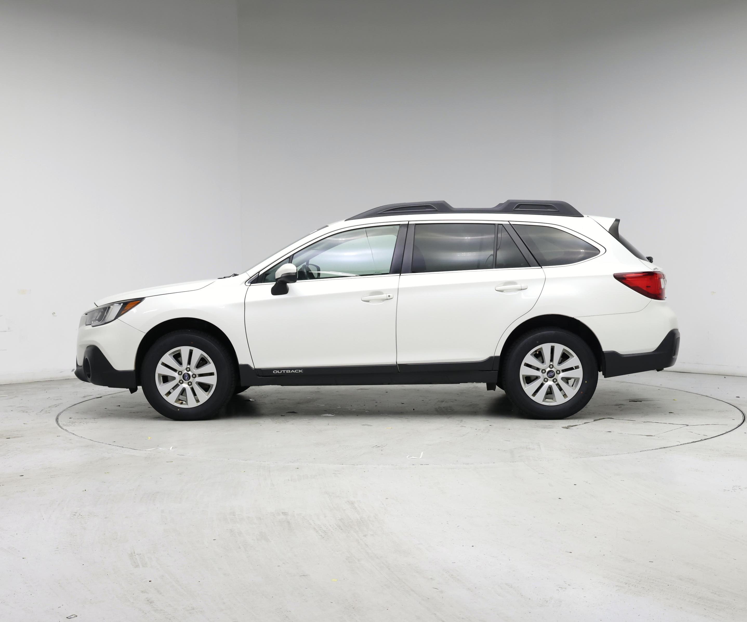 Thumbnail: 2019 Subaru Outback - 3