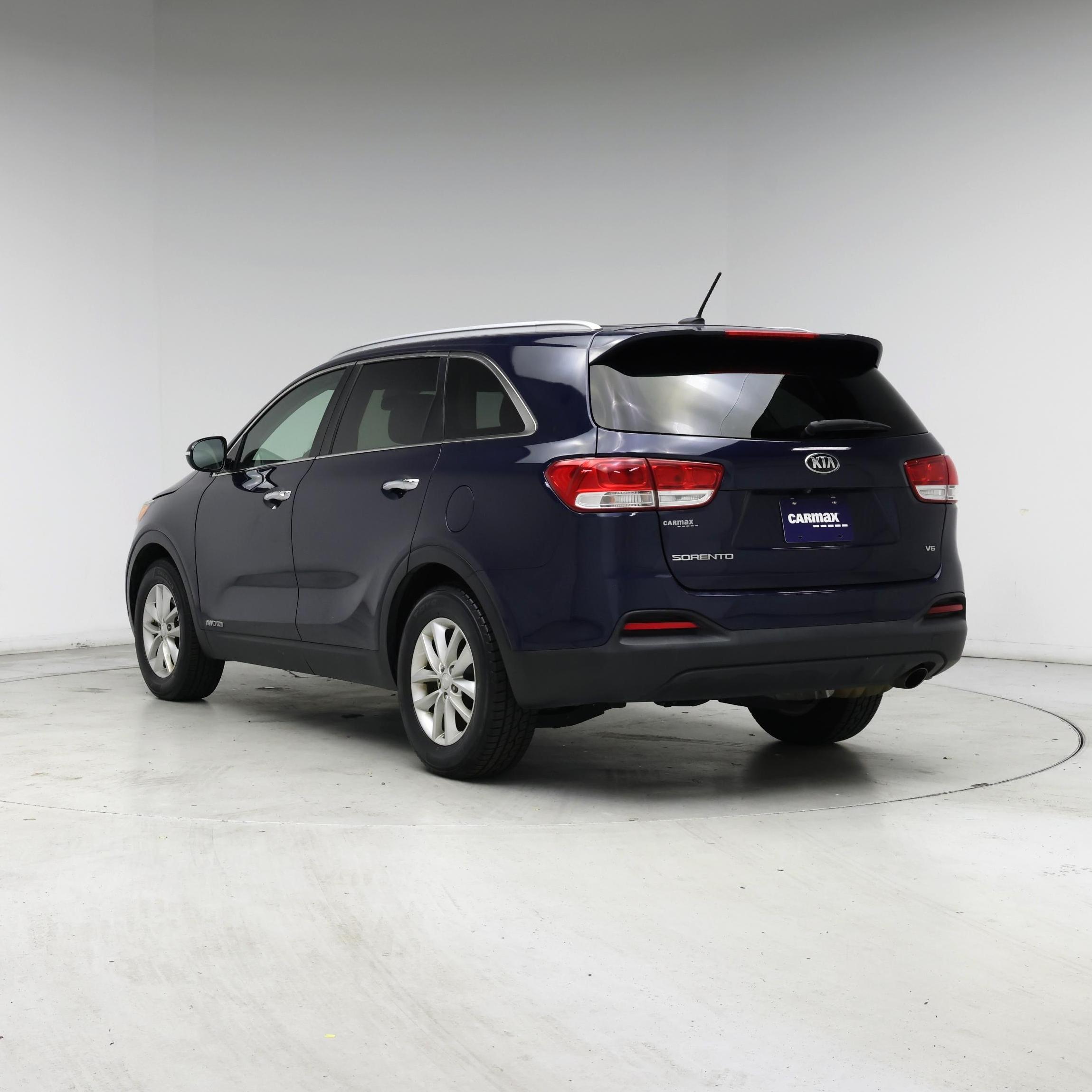 Thumbnail: 2017 Kia Sorento - 2