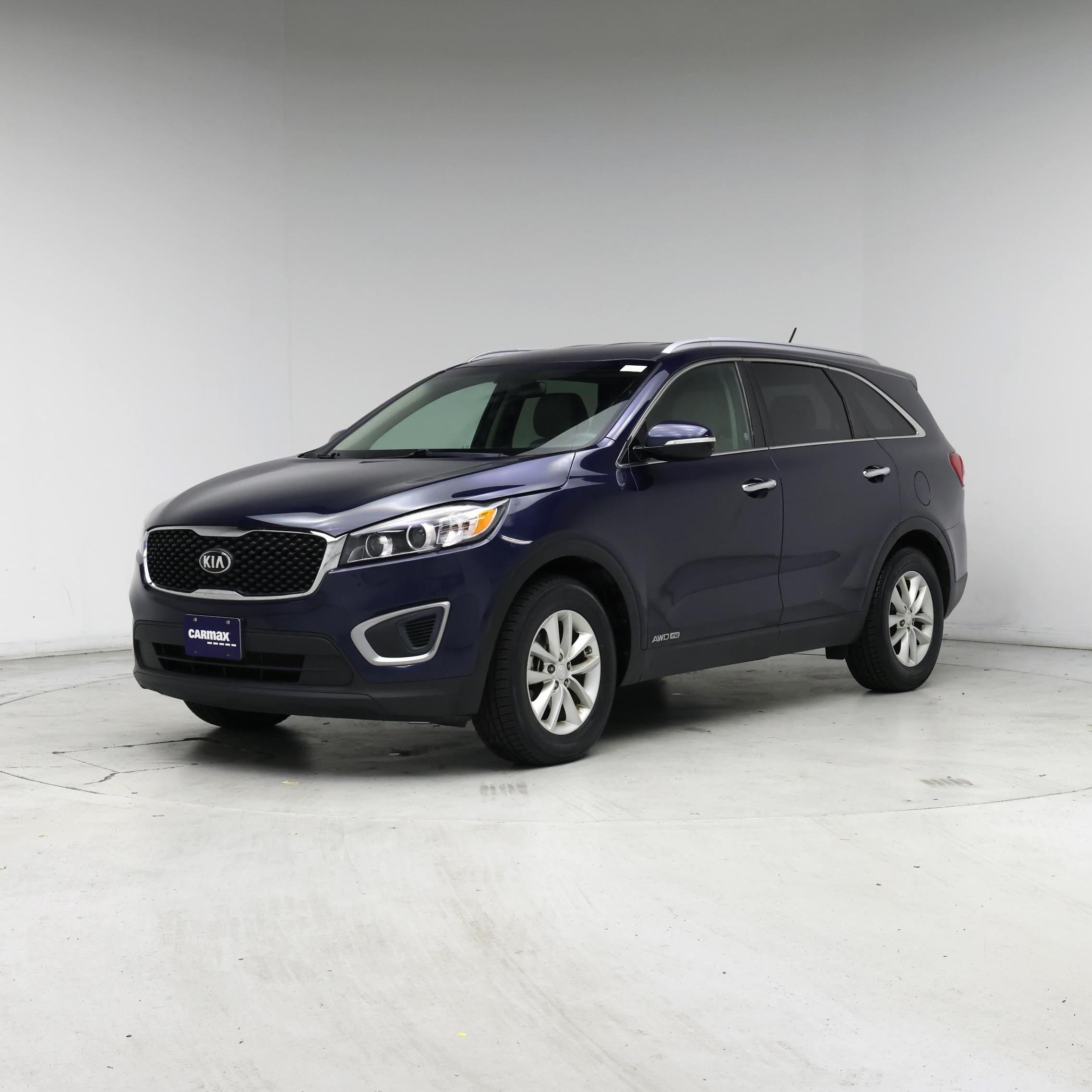 Thumbnail: 2017 Kia Sorento - 4