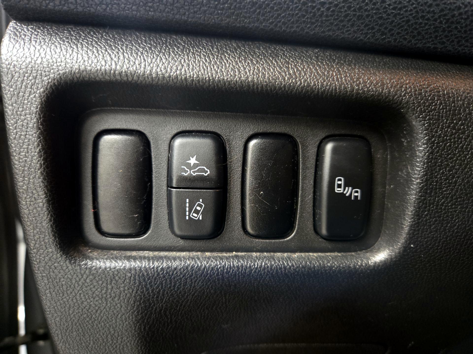 Thumbnail: 2021 Mitsubishi Outlander Sport - 13