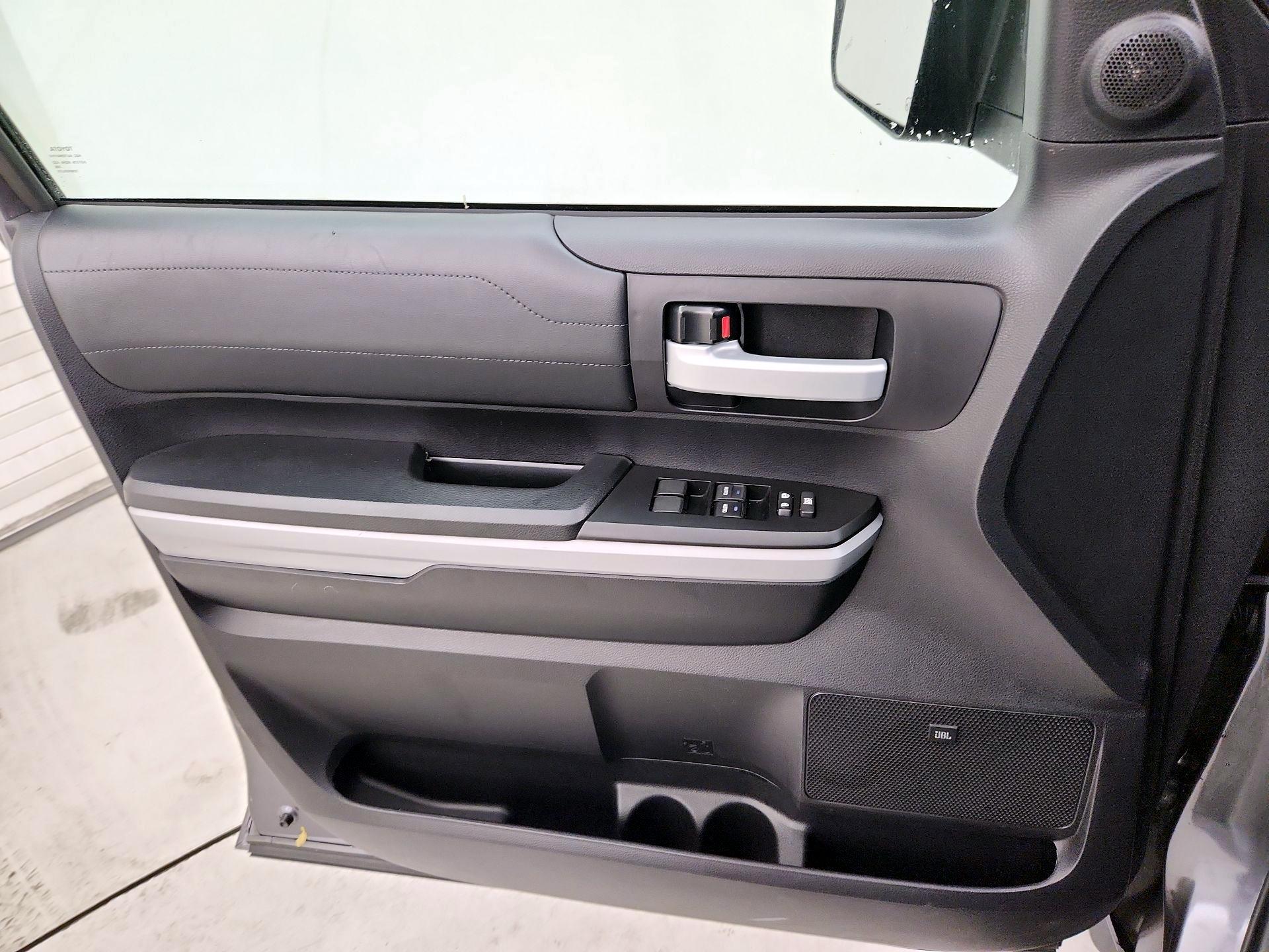 Thumbnail: 2020 Toyota Tundra - 12