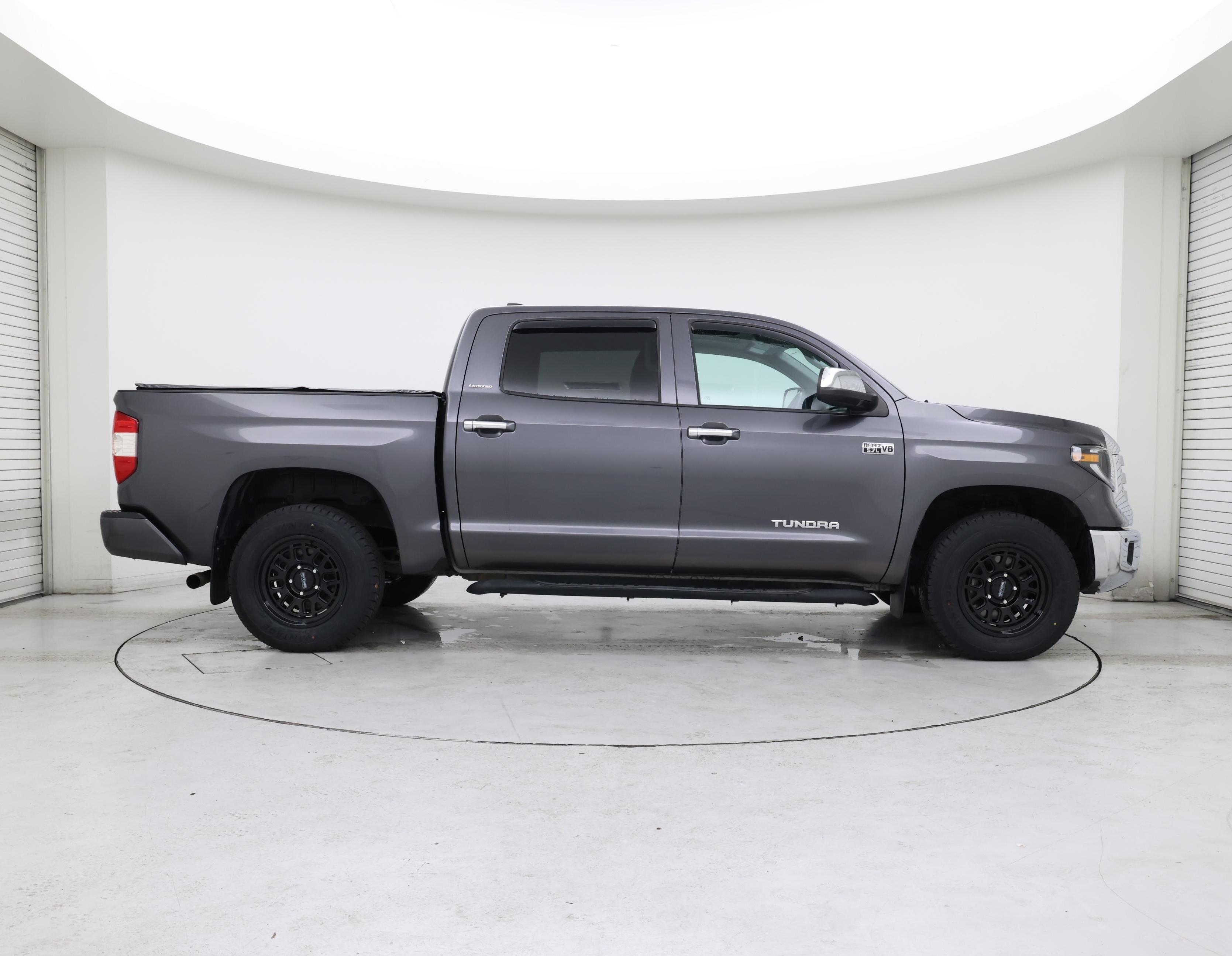 Thumbnail: 2020 Toyota Tundra - 7