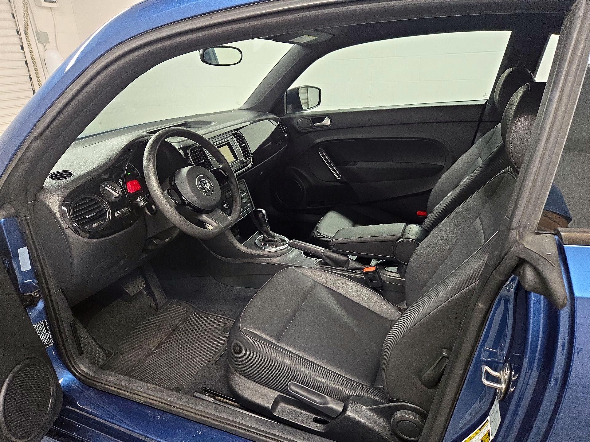 Thumbnail: 2016 Volkswagen Beetle - 11