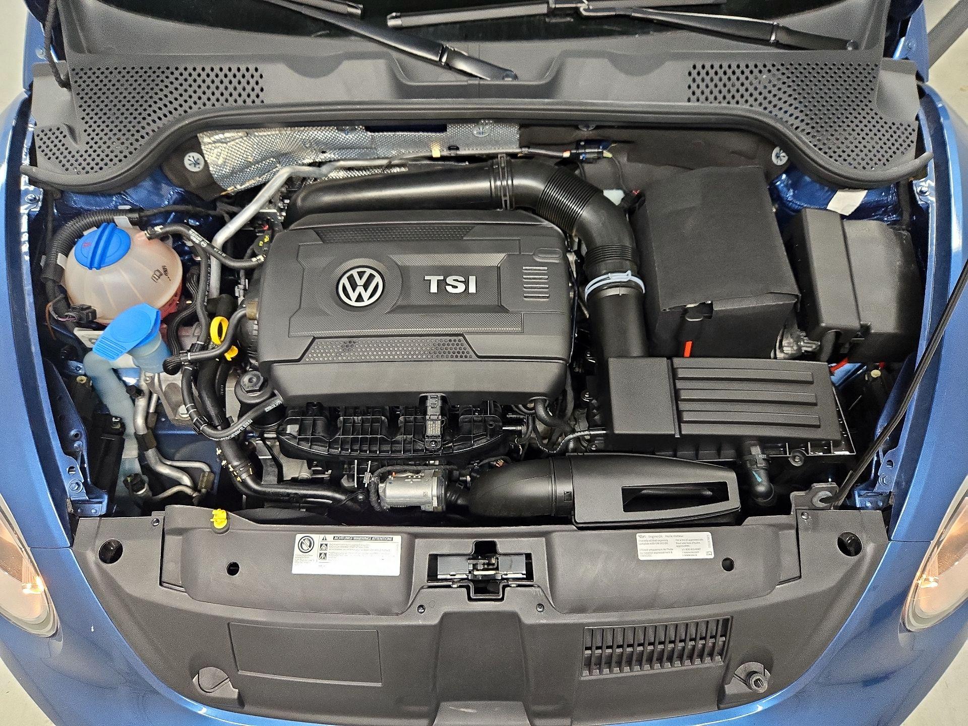 Thumbnail: 2016 Volkswagen Beetle - 20