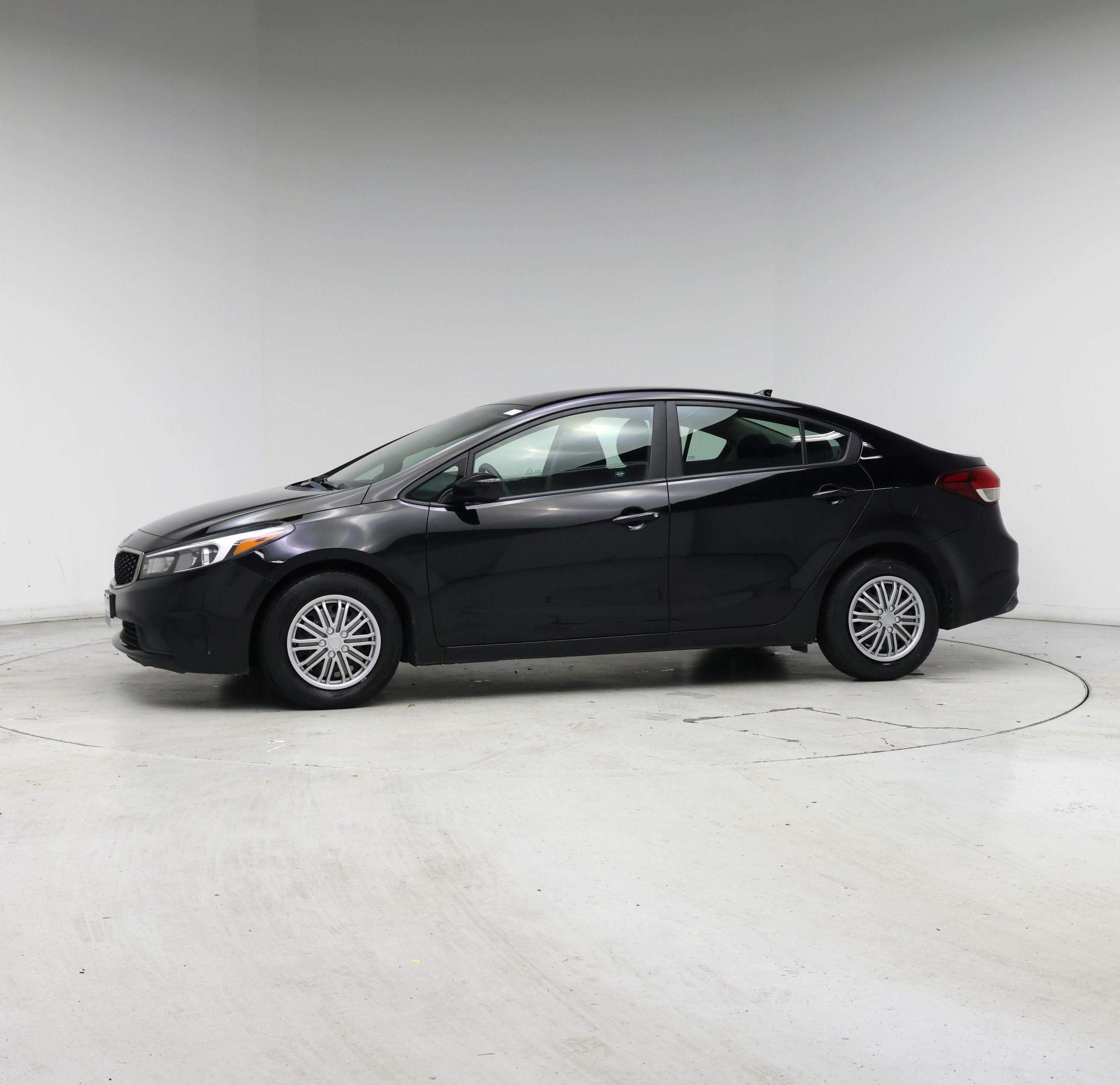 Thumbnail: 2017 Kia Forte - 3