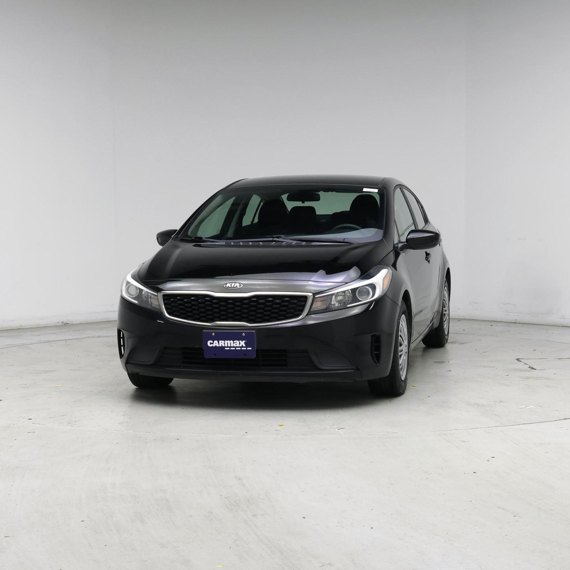Thumbnail: 2017 Kia Forte - 4